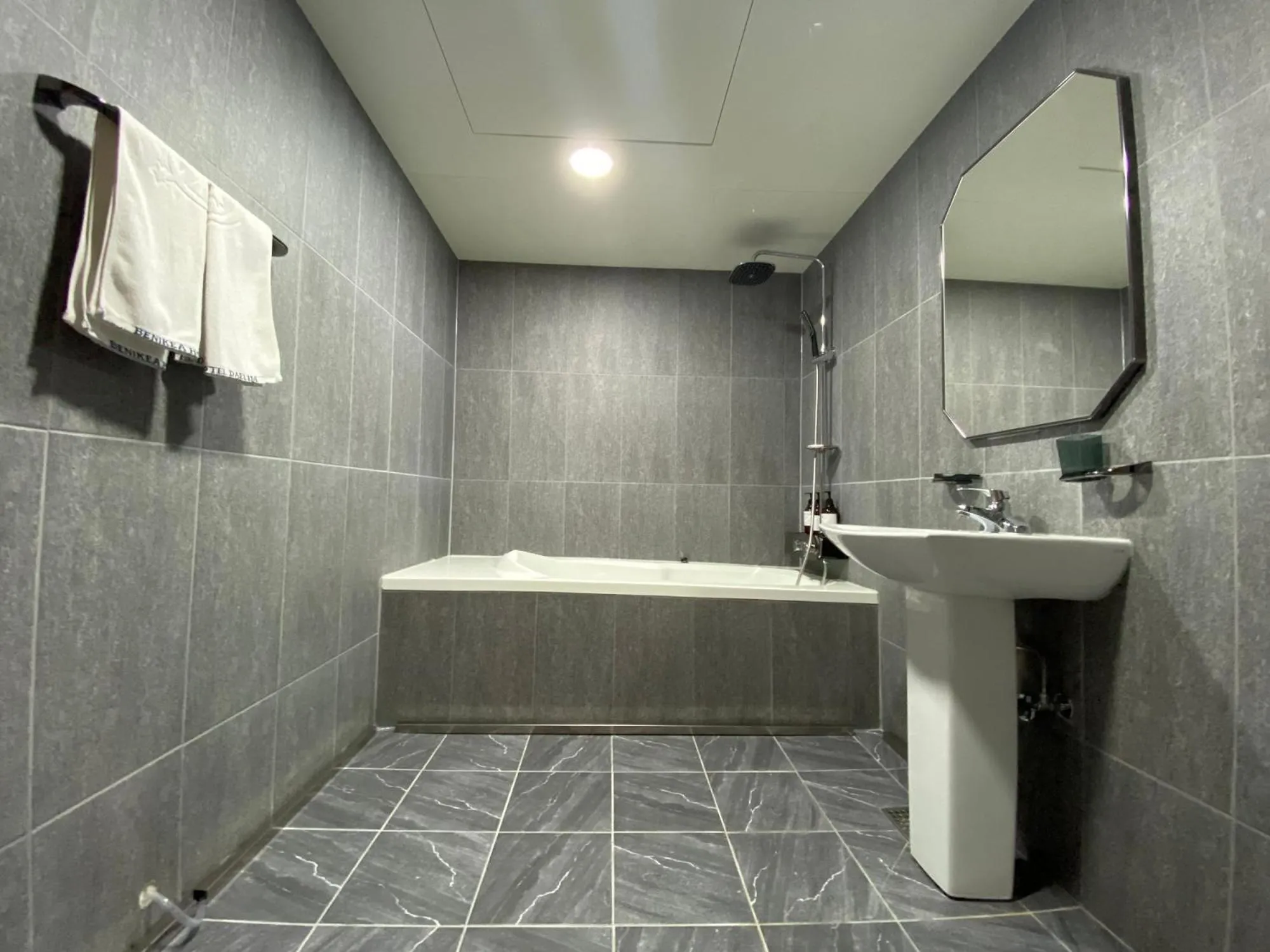 Bathroom in Benikea Daelim Hotel