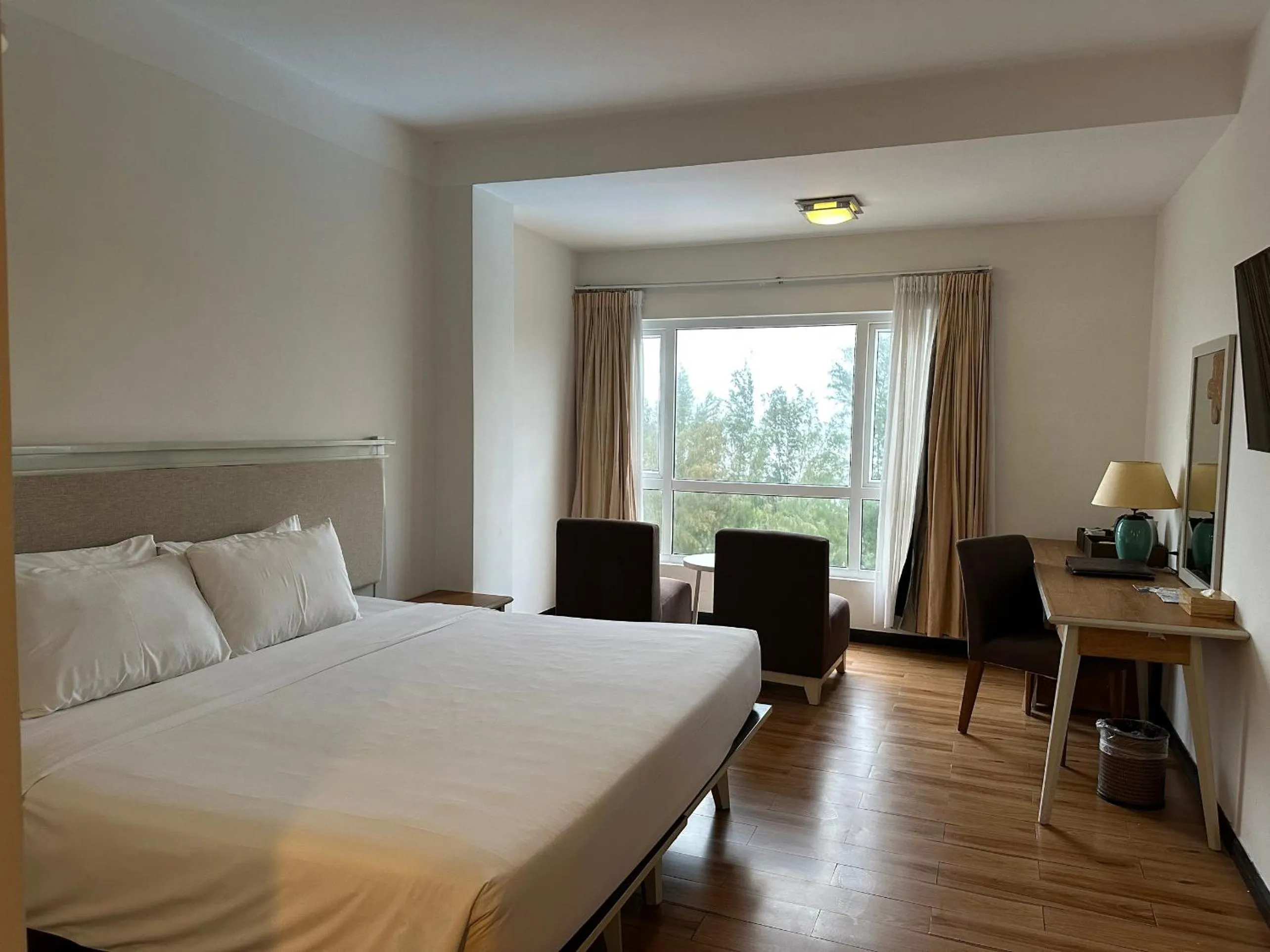 Bed in Sandy Beach Non Nuoc Resort