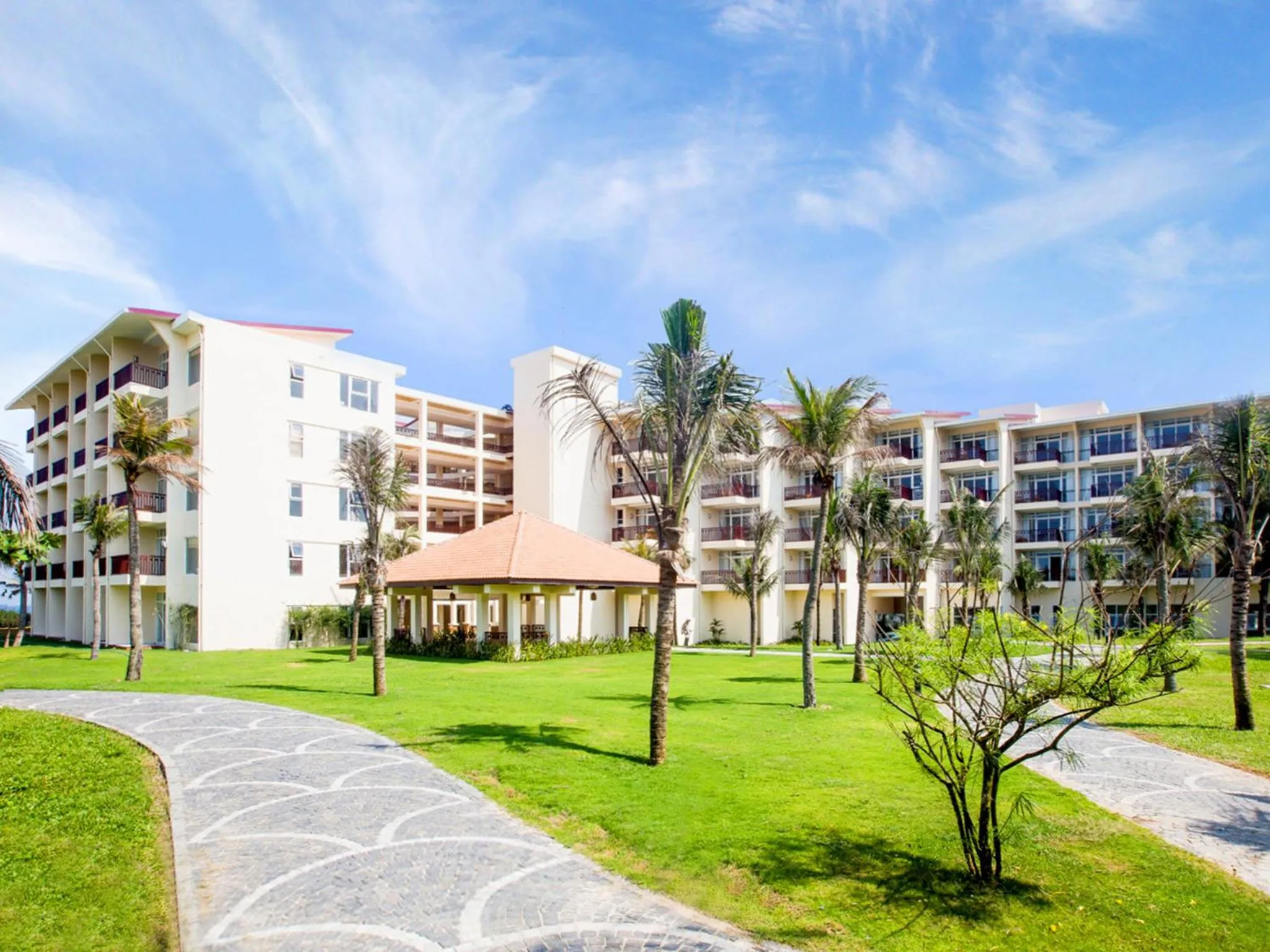 Property building in Sandy Beach Non Nuoc Resort