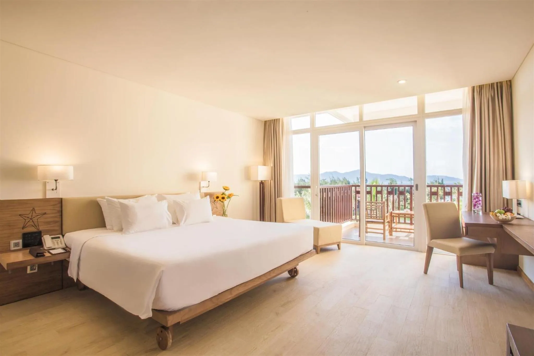 Bedroom, Bed in Sandy Beach Non Nuoc Resort