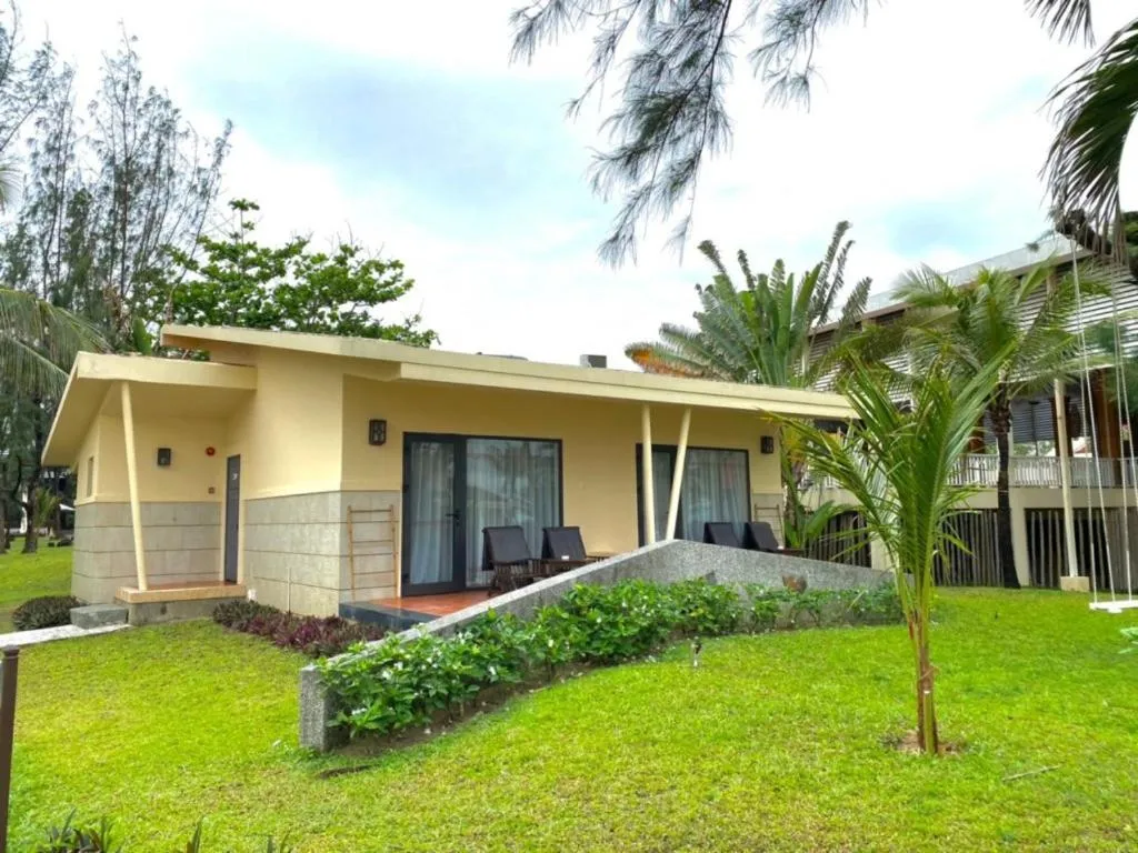 Garden view in Sandy Beach Non Nuoc Resort