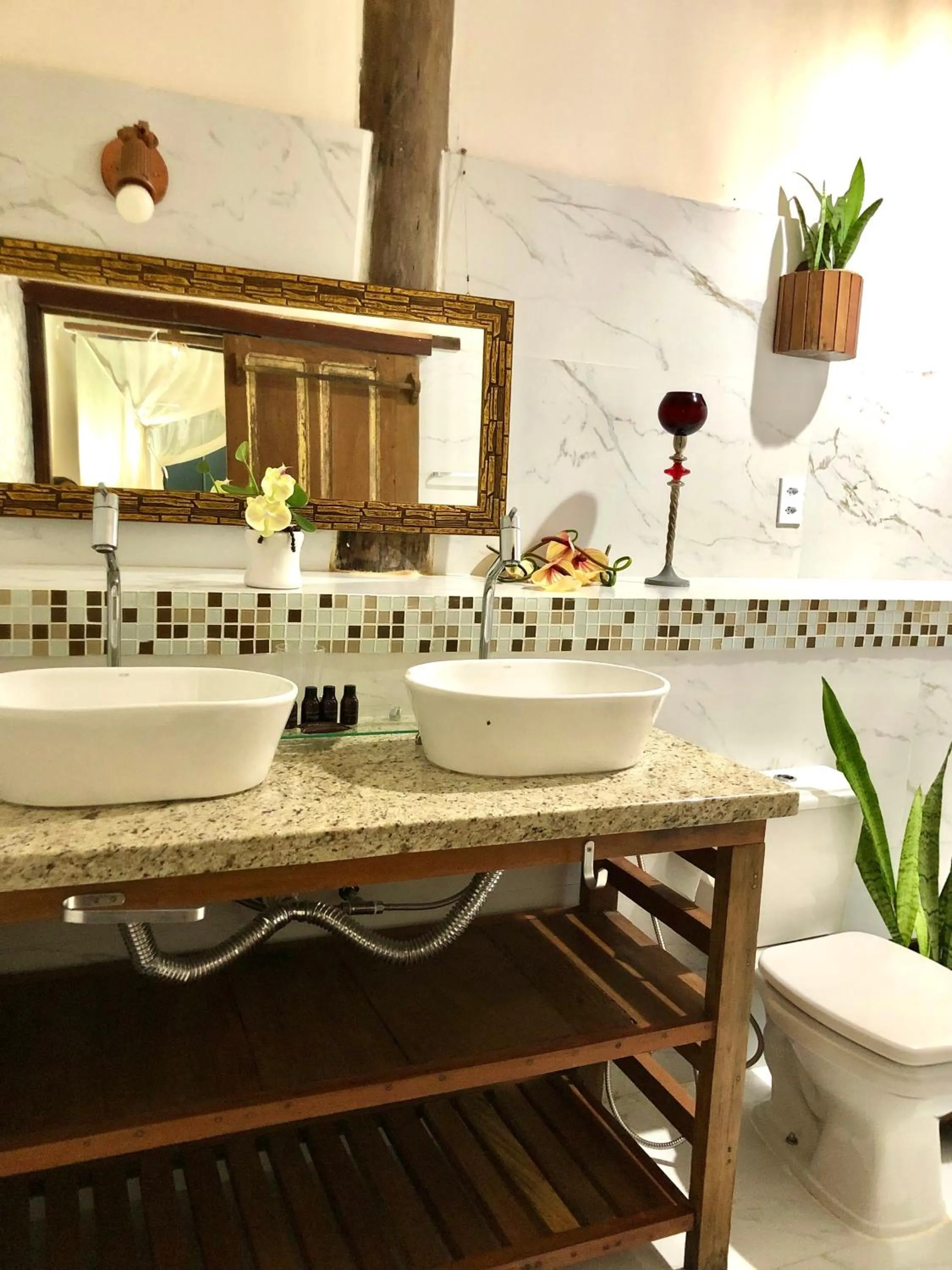 Bathroom in Eliza, Bangalô vista mar em Trancoso