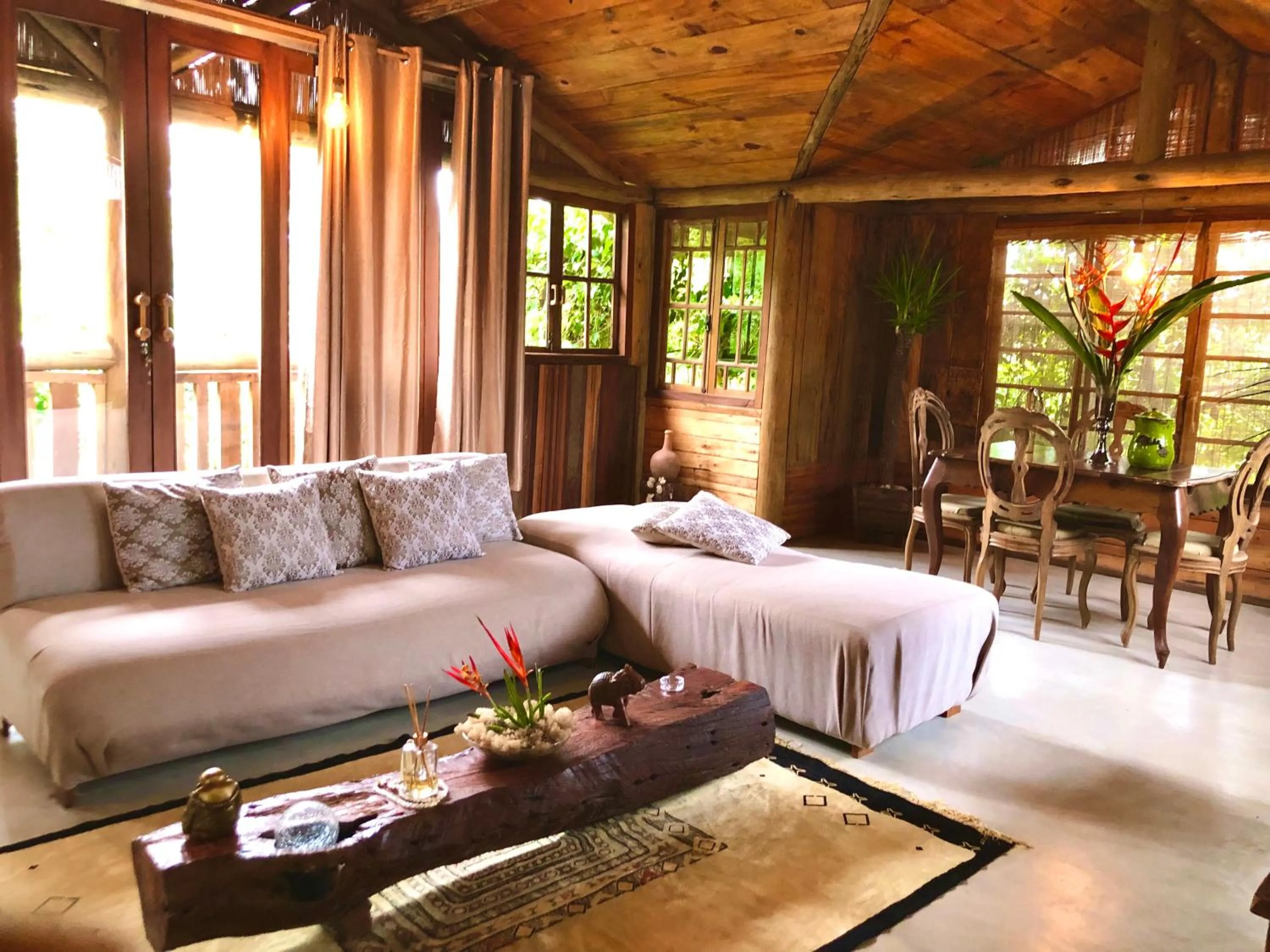 Living room in Eliza, Bangalô vista mar em Trancoso