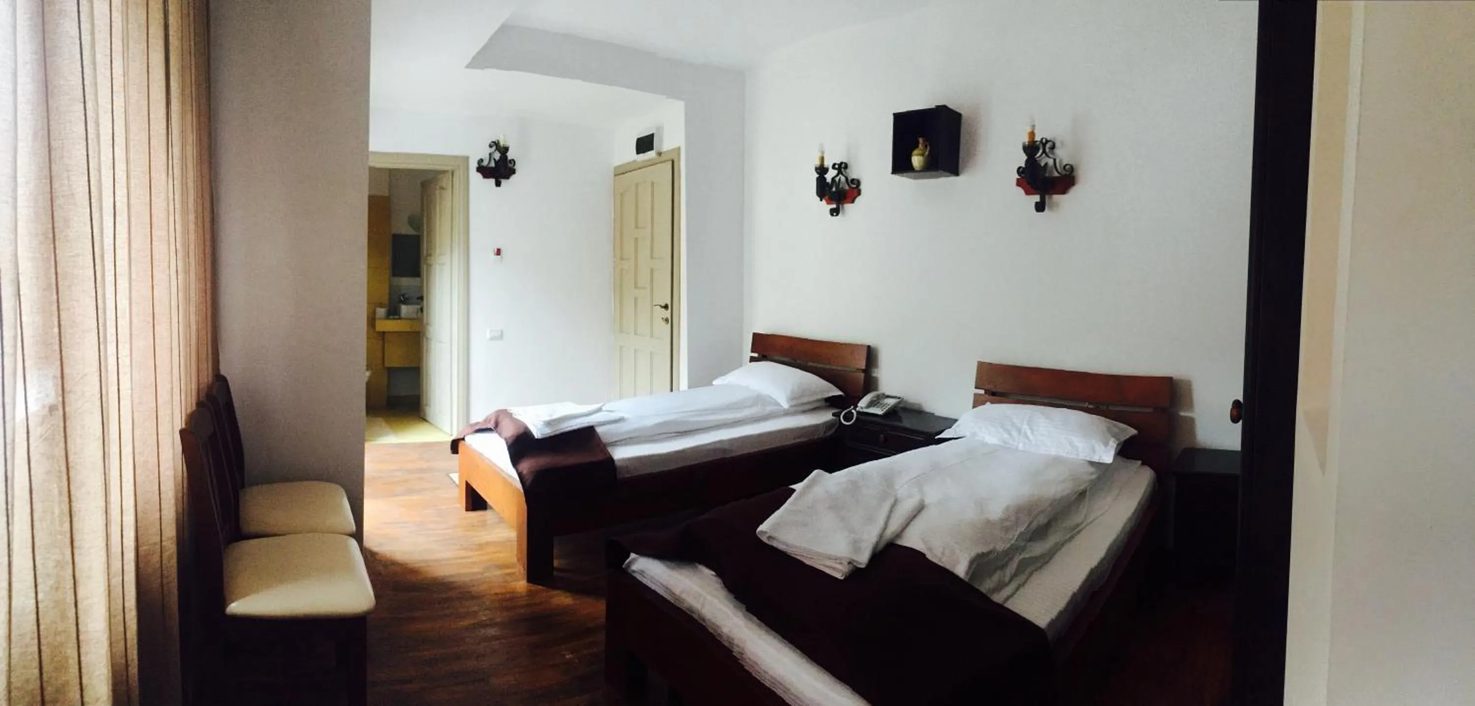 Bed in Hotel Casa Vlahilor