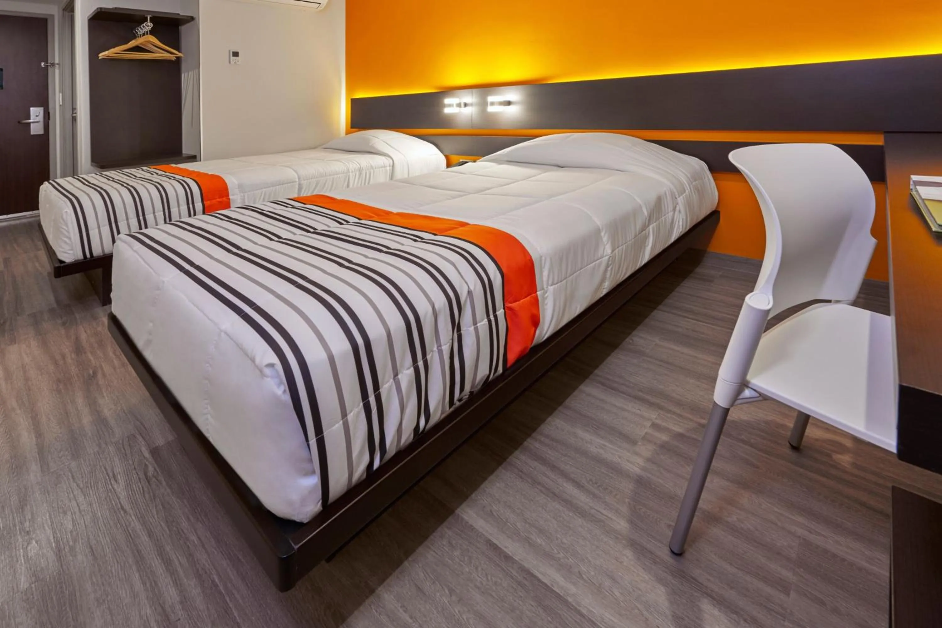 Photo of the whole room, Bed in City Express Junior by Marriott Leon Centro de Convenciones