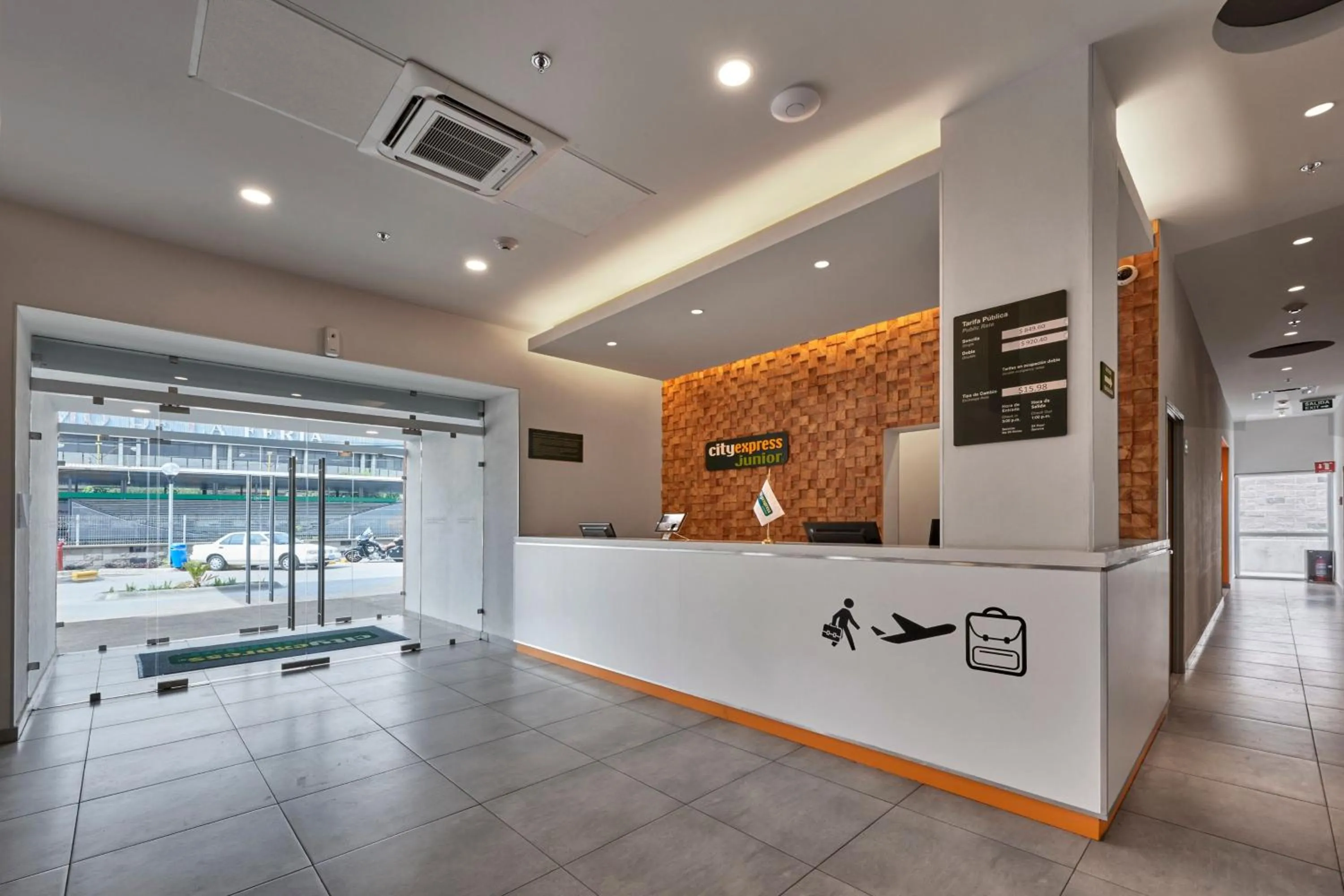 Lobby or reception in City Express Junior by Marriott Leon Centro de Convenciones