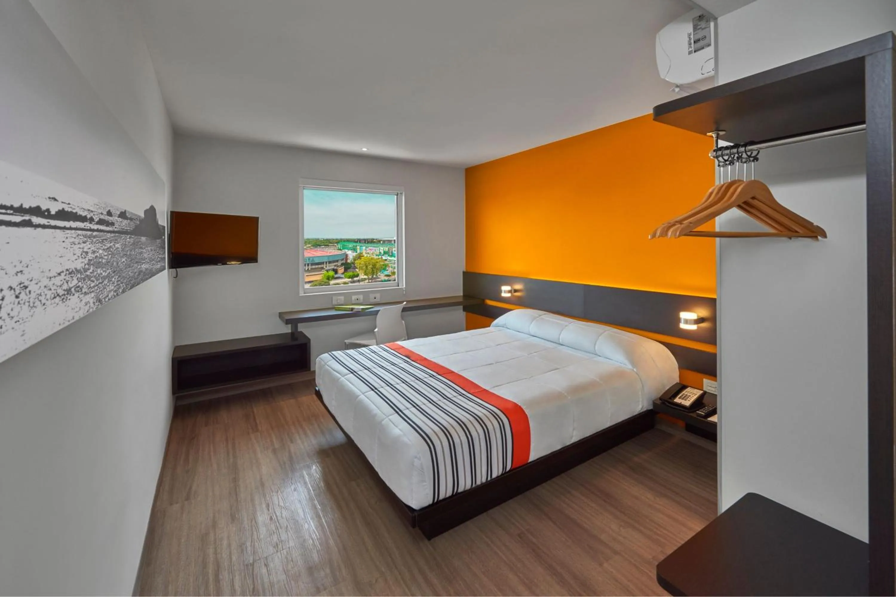 Bedroom, Bed in City Express Junior by Marriott Leon Centro de Convenciones