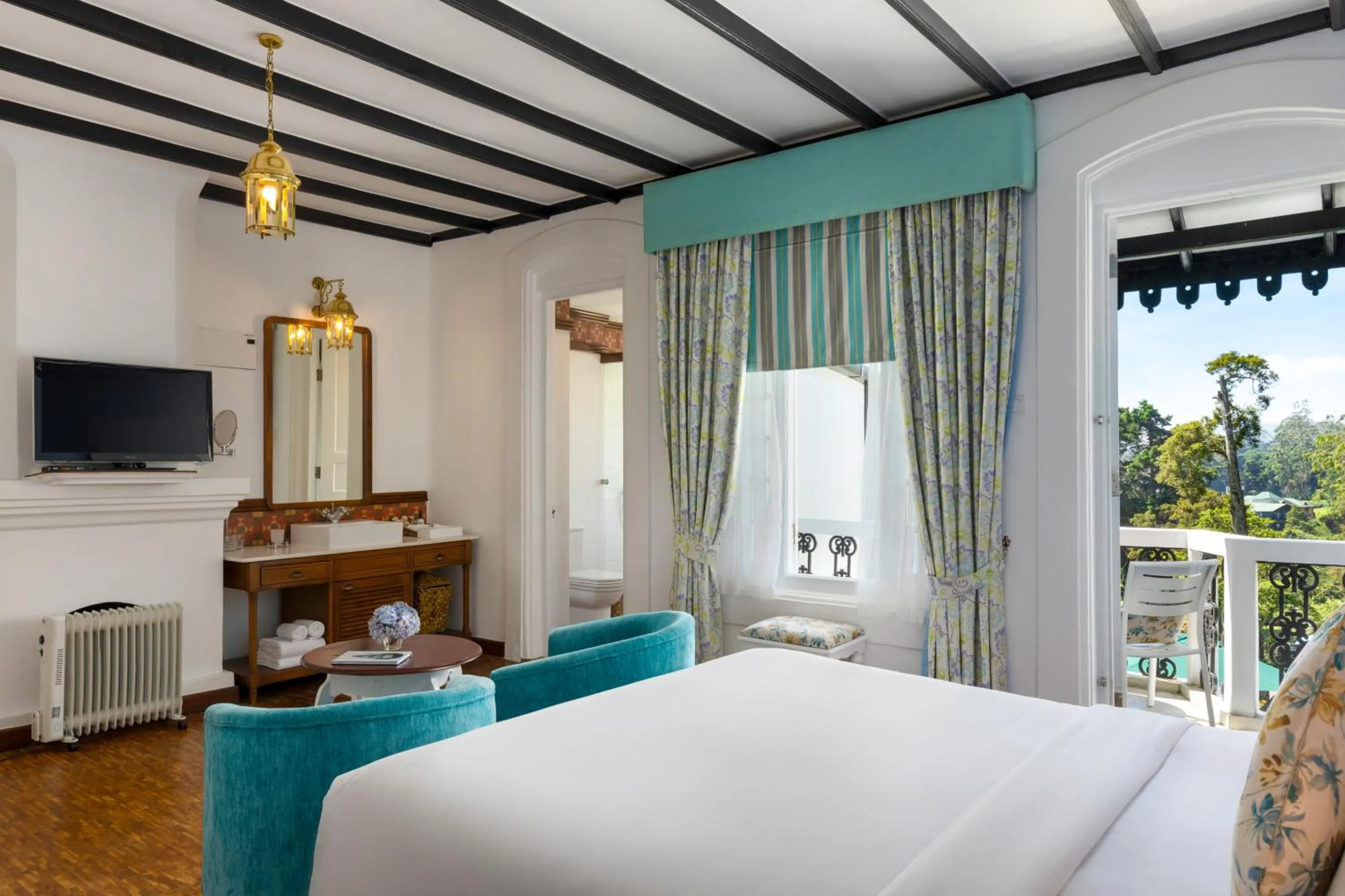 Photo of the whole room, Bed in Jetwing St Andrew's