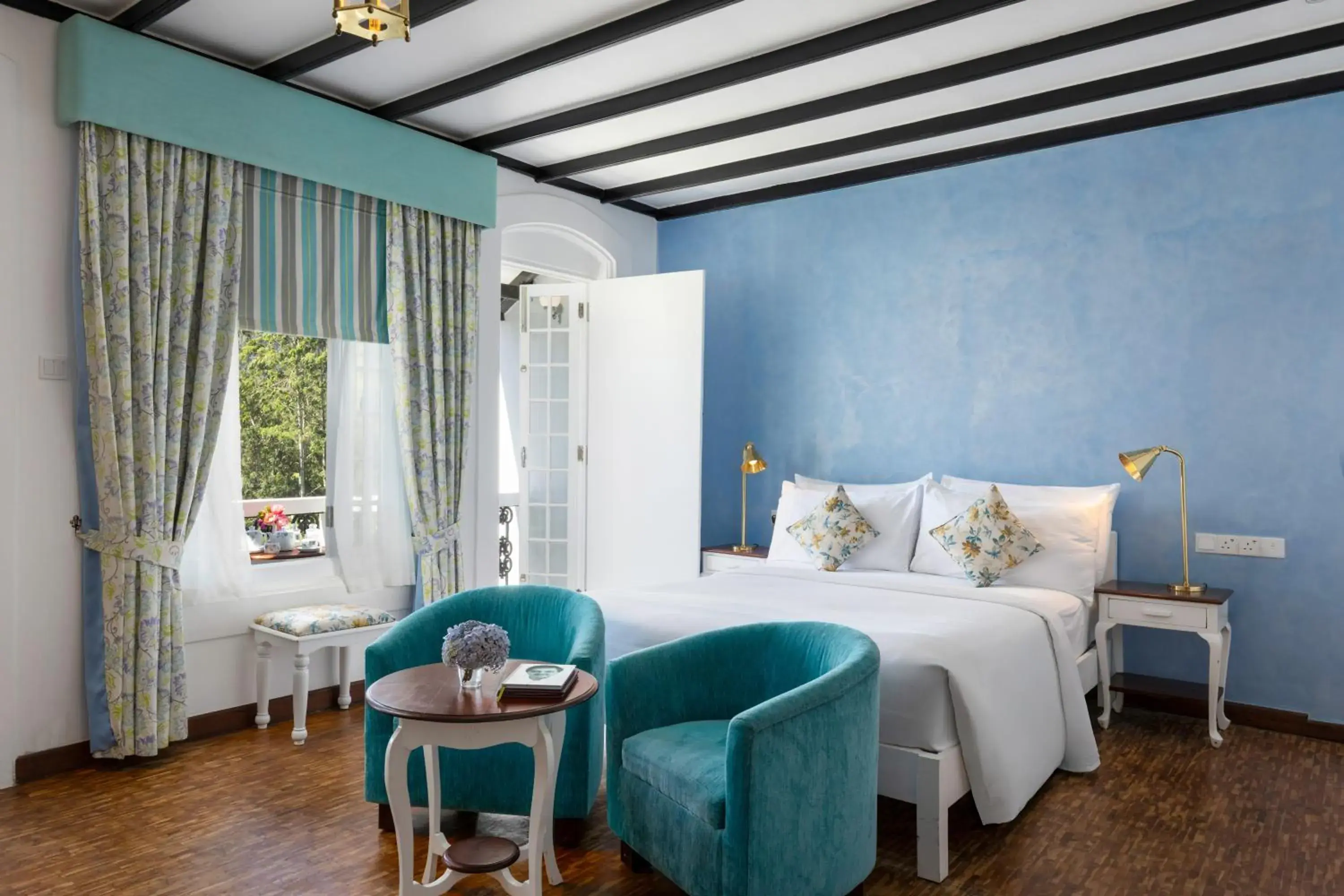 Heritage Superior Double Room in Jetwing St Andrew's Heritage Superior Double Room in Jetwing St Andrew's