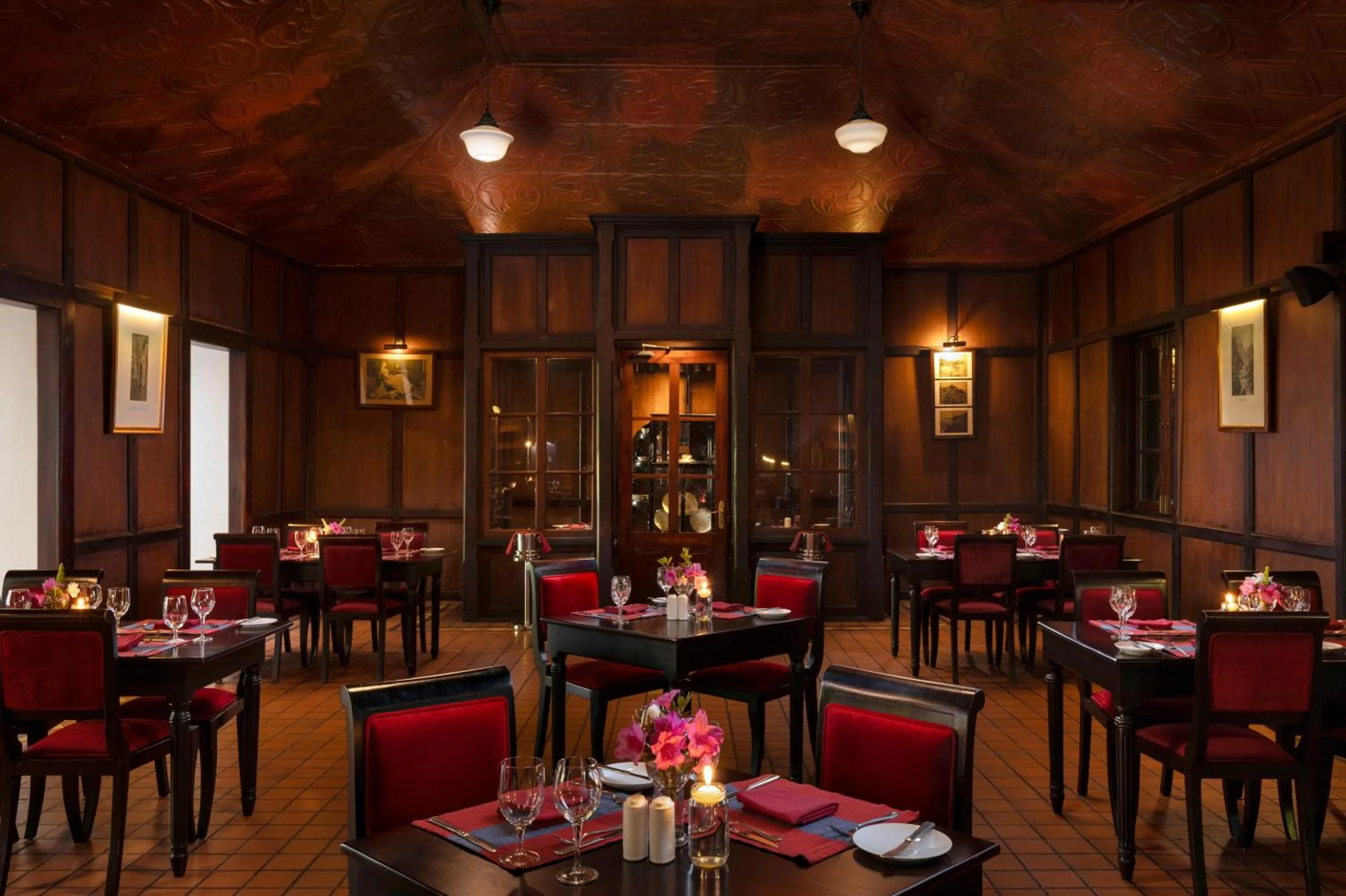 Restaurant/places to eat in Jetwing St Andrew's