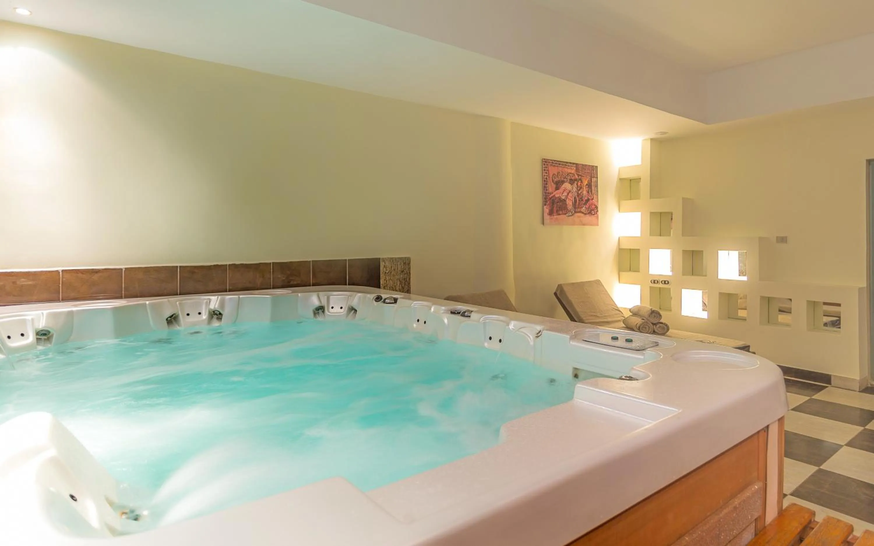 Activities in Hawaii Le Jardin Aqua Resort - Families and Couples Only