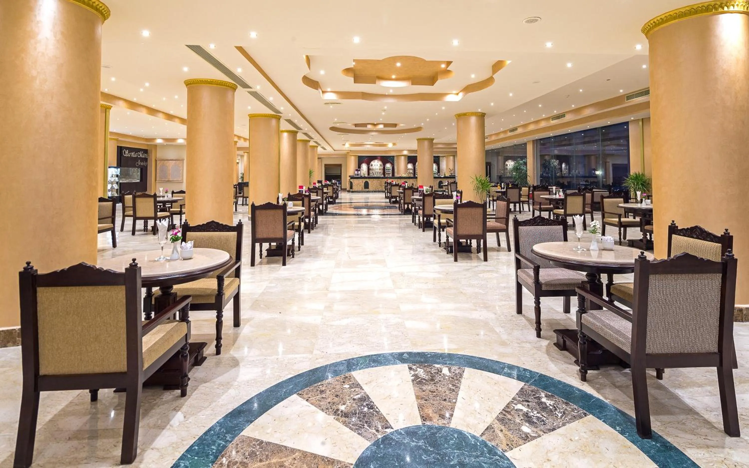 Lobby or reception in Hawaii Le Jardin Aqua Resort - Families and Couples Only