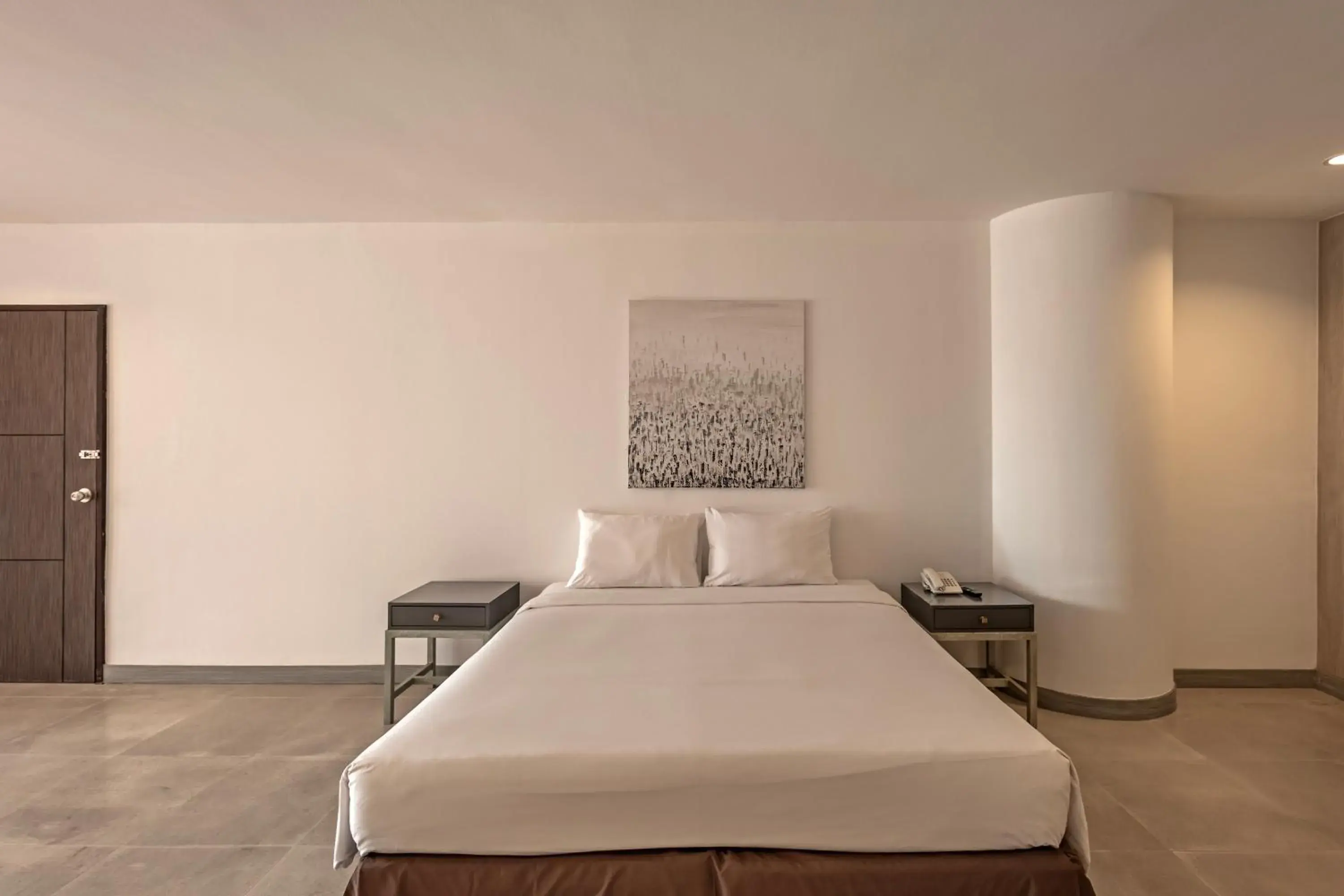 Junior Suite King in Hotel Tropicana Pattaya Junior Suite King in Hotel Tropicana Pattaya