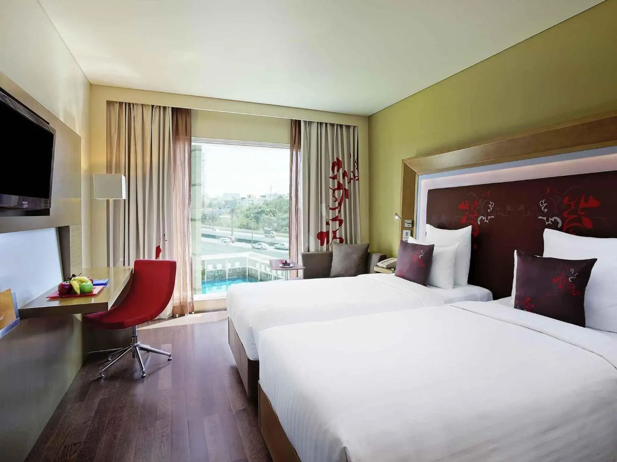 Deluxe Room Twin Beds - single occupancy in Novotel Bengaluru Outer Ring Road Deluxe Room Twin Beds - single occupancy in Novotel Bengaluru Outer Ring Road