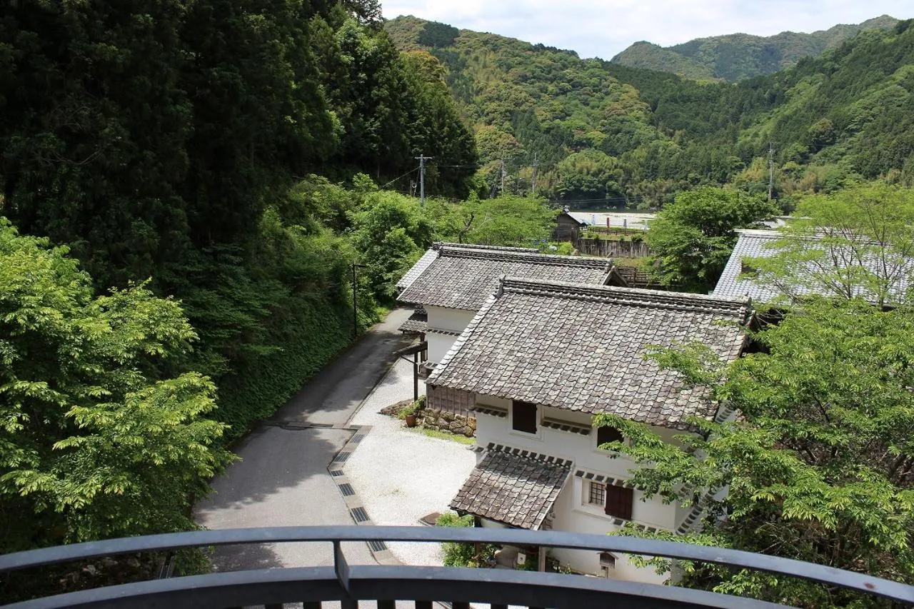 Garden view in Qraud