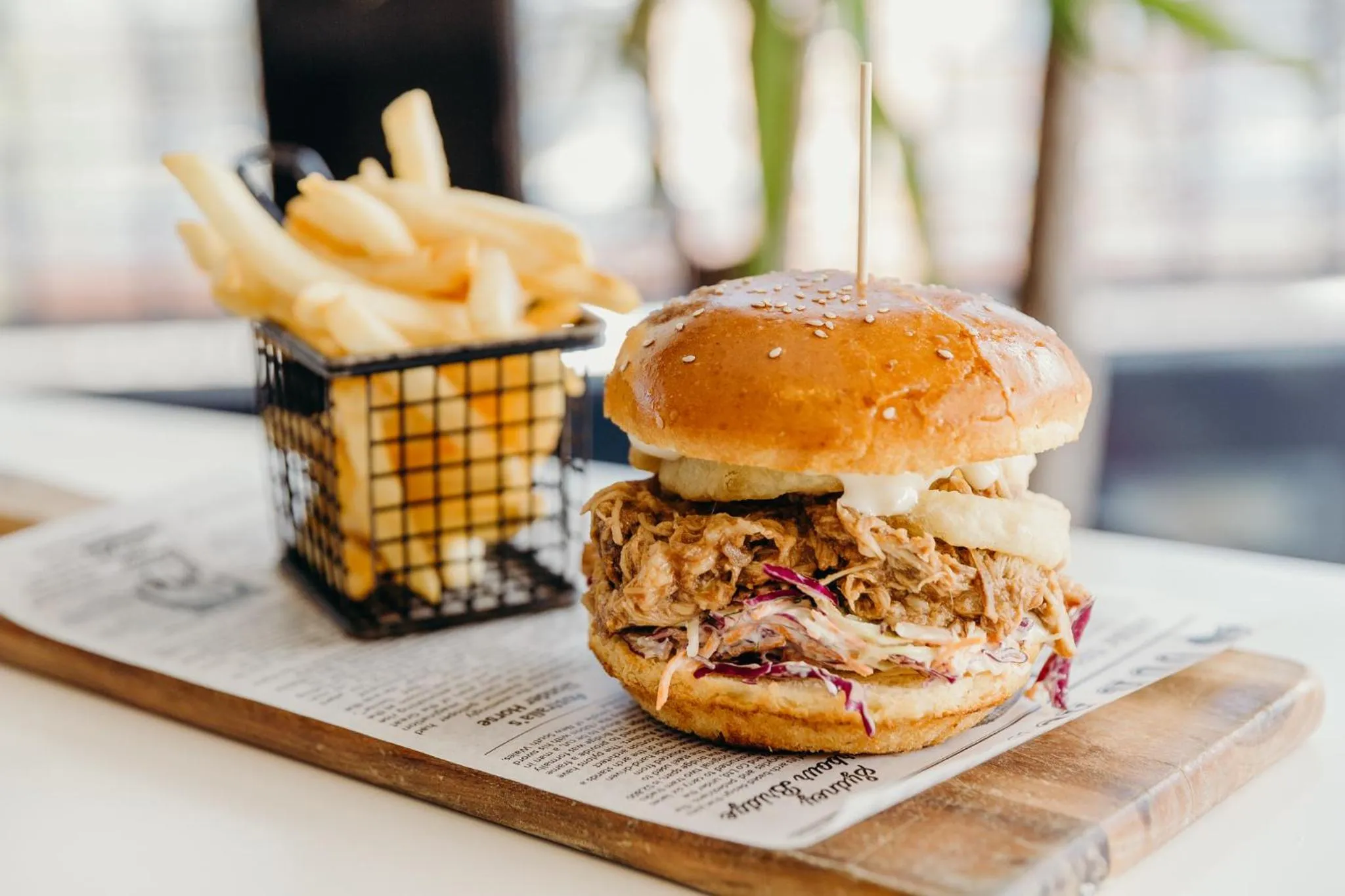 Restaurant/places to eat in Nags Head Hotel