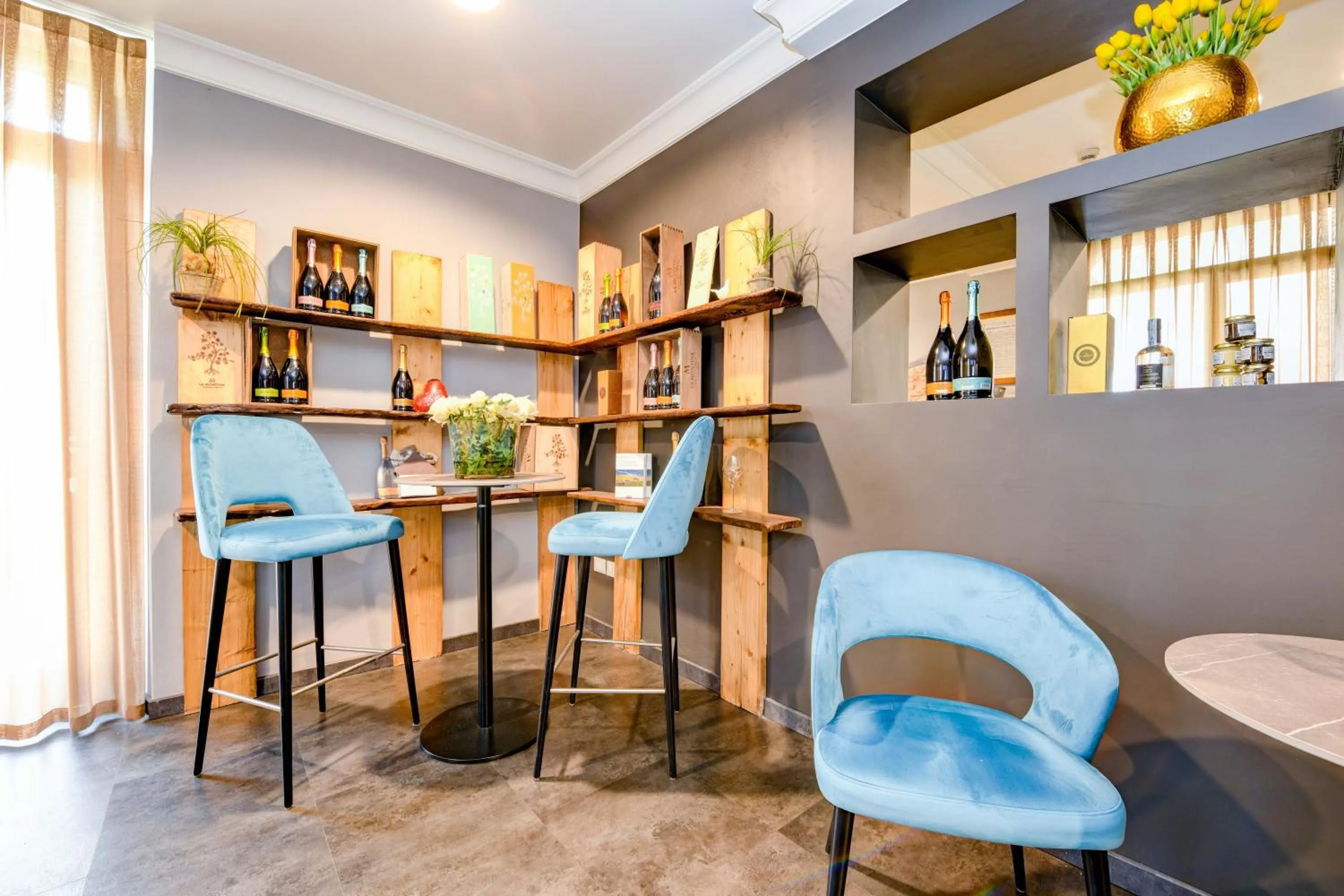 Lounge or bar in Albergo Locanda Primavera