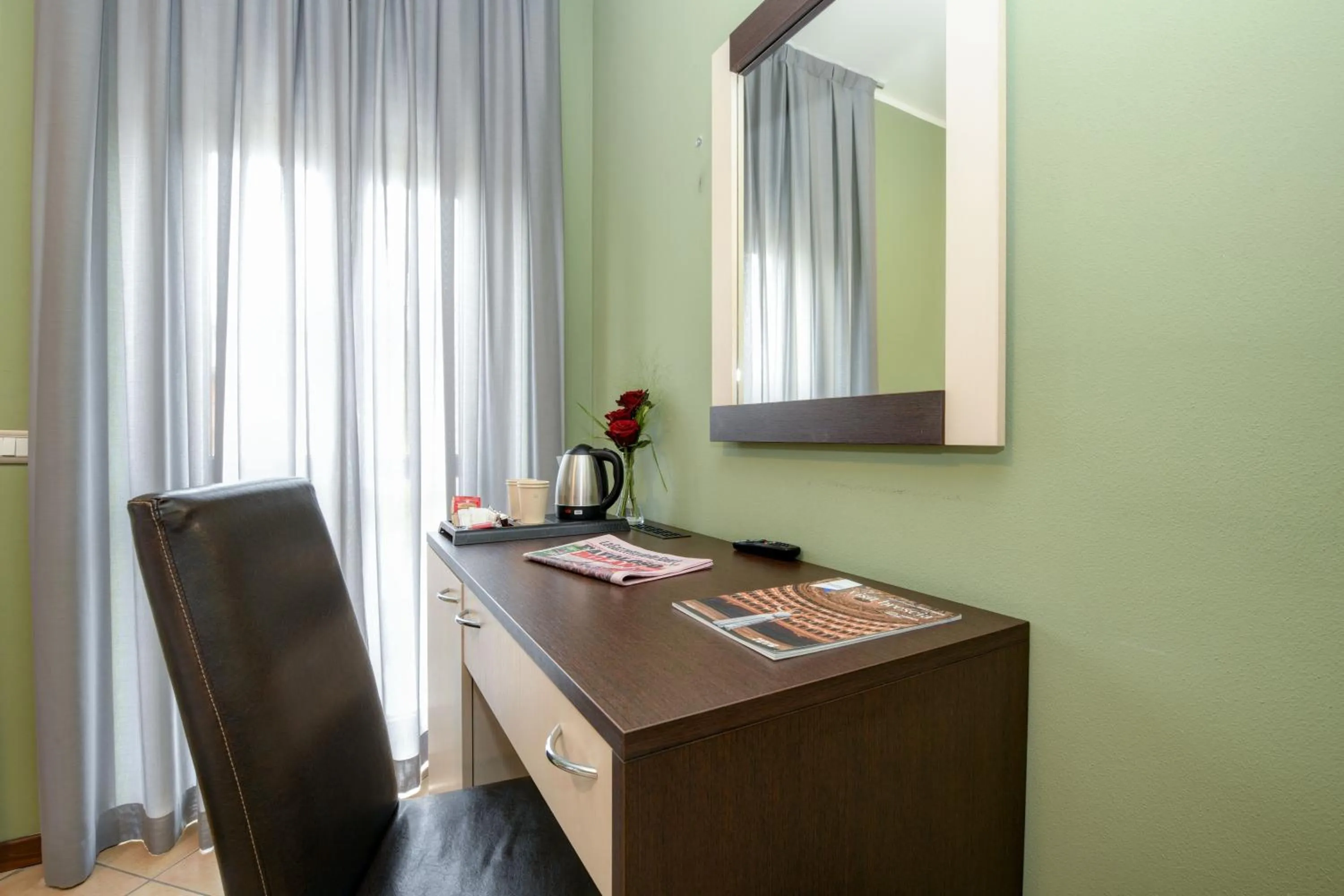 Coffee/tea facilities in Albergo Locanda Primavera