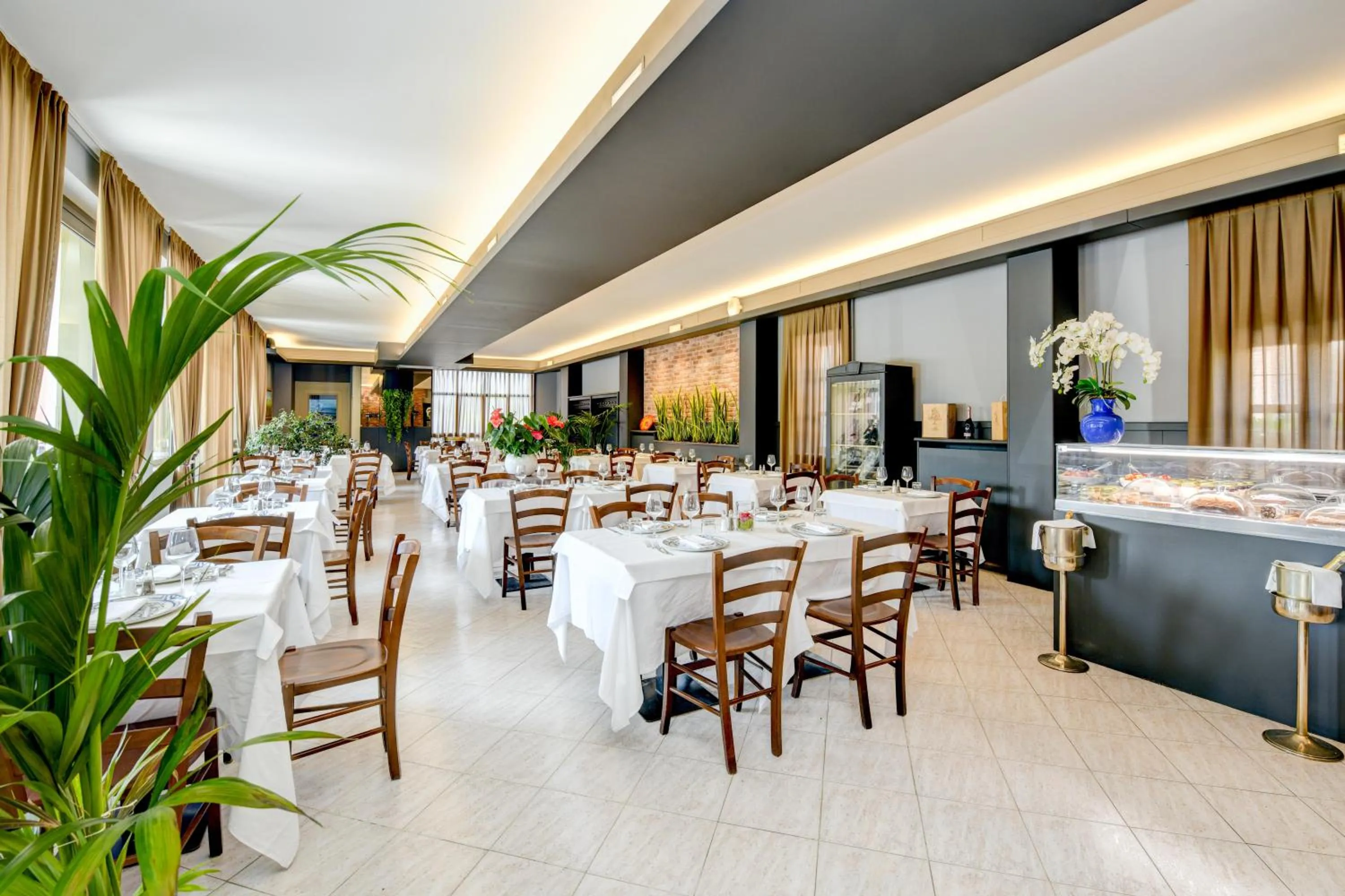 Restaurant/places to eat in Albergo Locanda Primavera