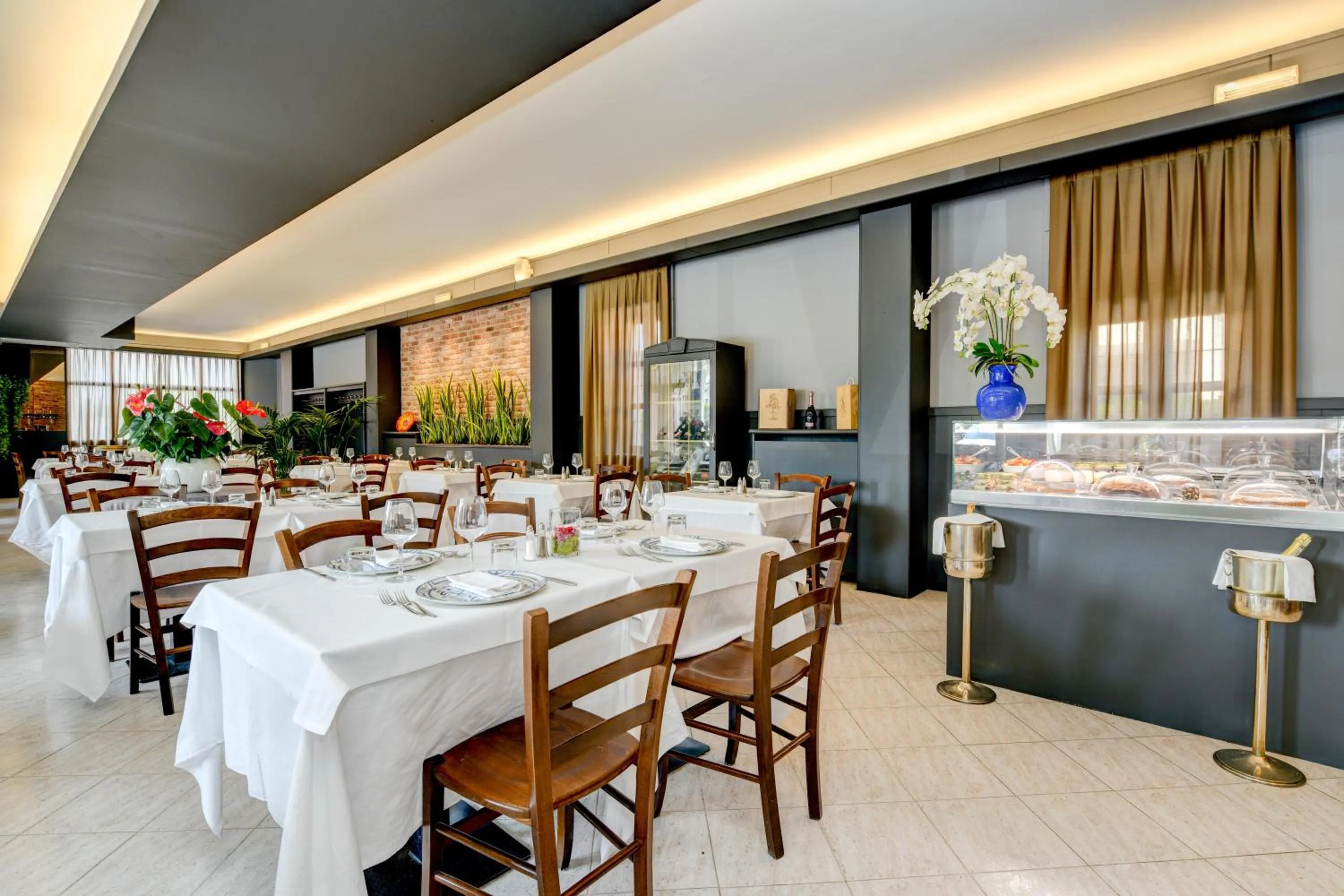 Restaurant/places to eat in Albergo Locanda Primavera