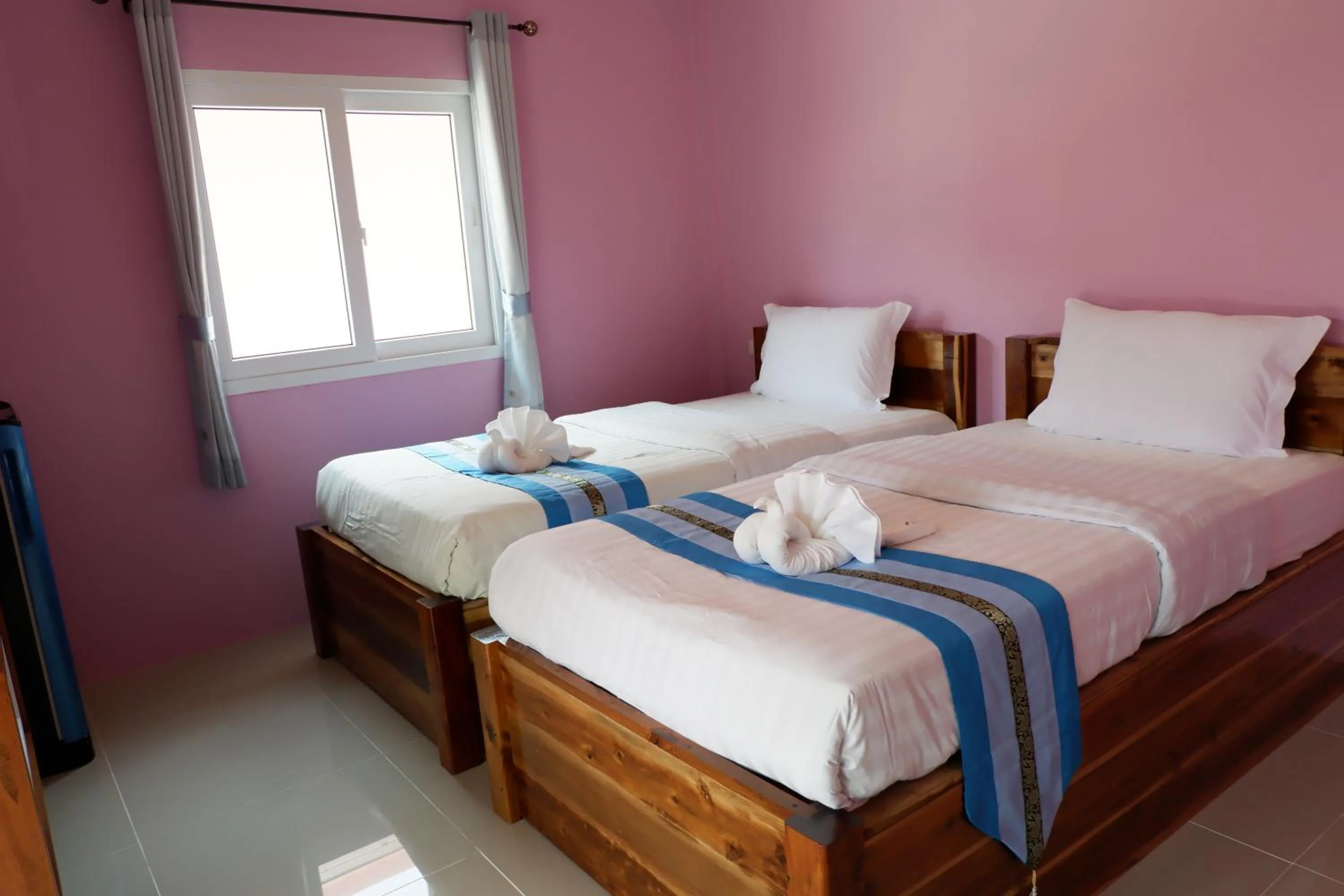 Photo of the whole room, Bed in Jarawee Resort