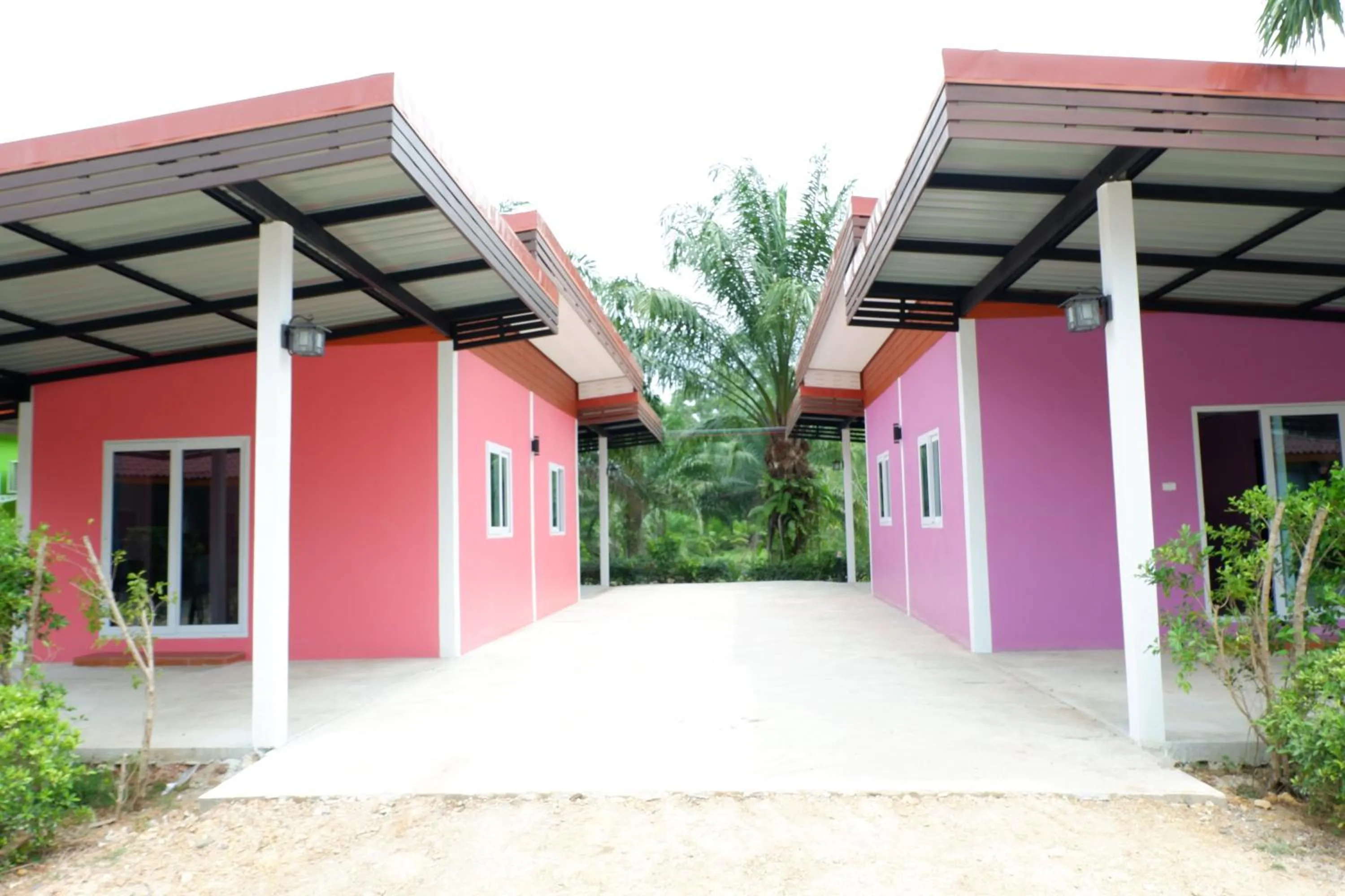 Facade/entrance in Jarawee Resort