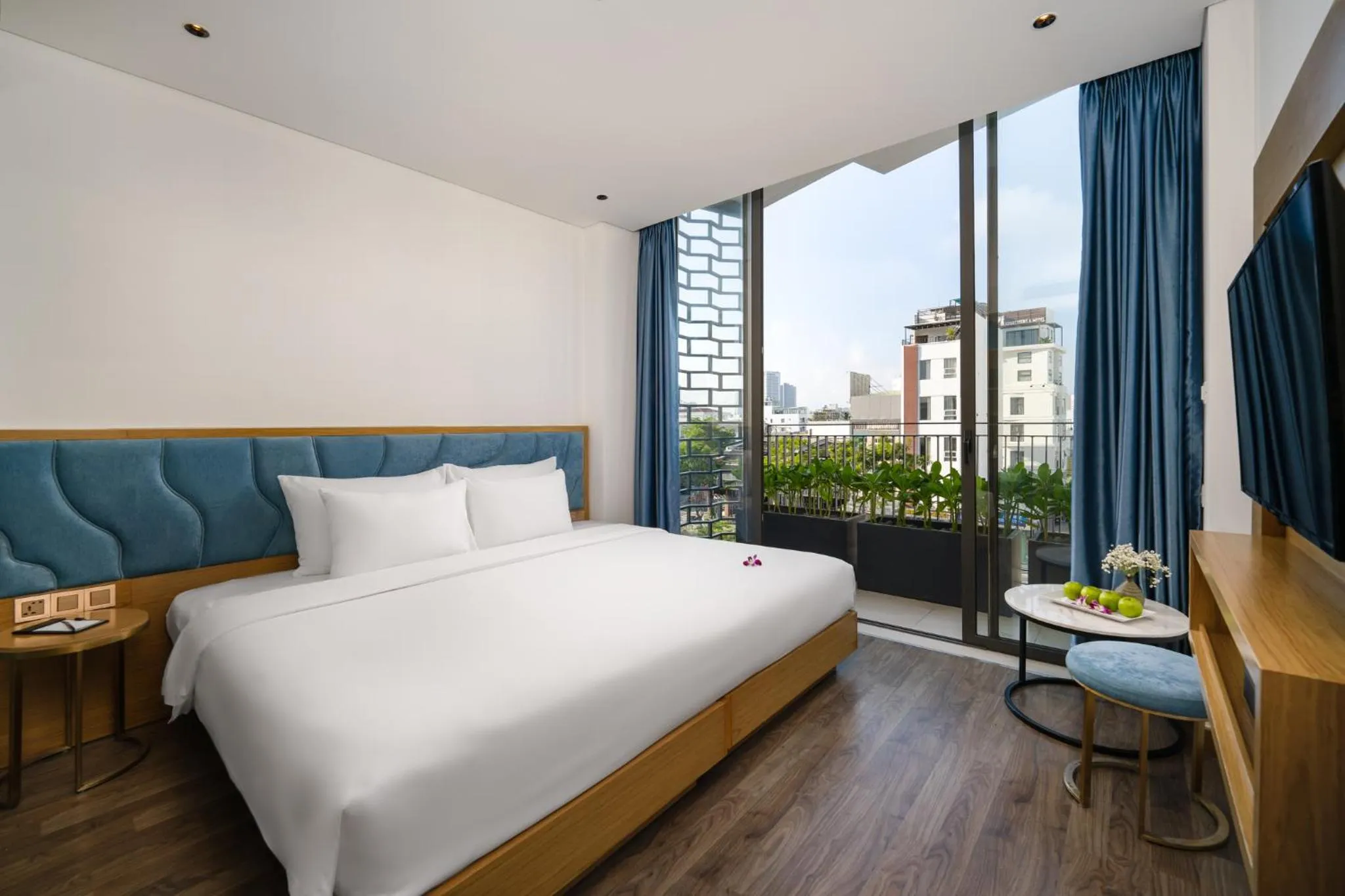 Bedroom, Bed in San Marino Boutique Danang - 10 mins to Dragon Bridge & 15 mins to My Khe Beach