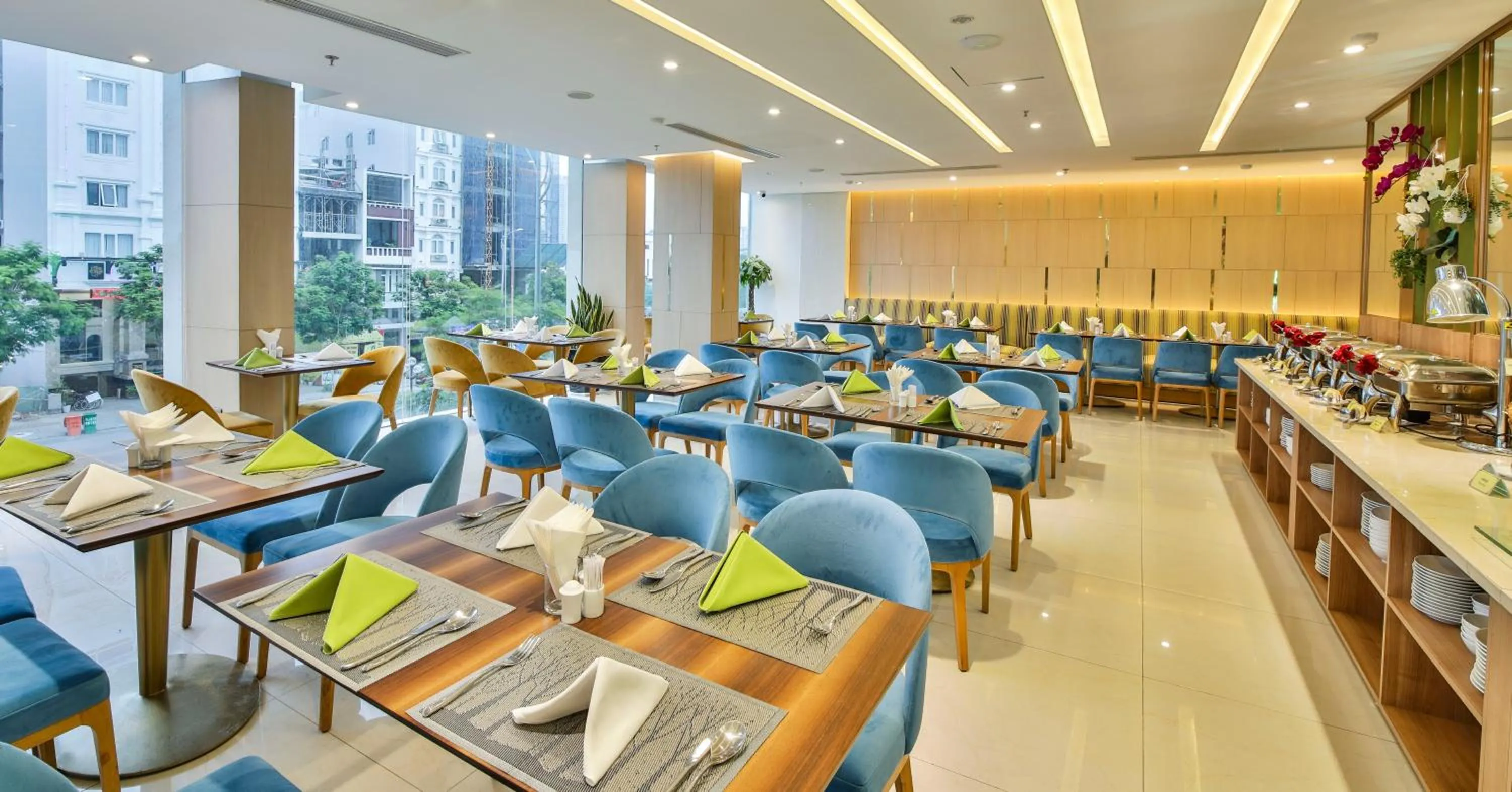 Restaurant/places to eat in San Marino Boutique Danang - 10 mins to Dragon Bridge & 15 mins to My Khe Beach