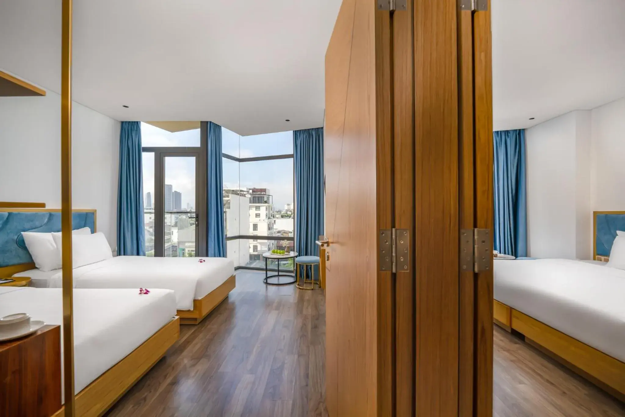 Family Room with Balcony in San Marino Boutique Danang Family Room with Balcony in San Marino Boutique Danang