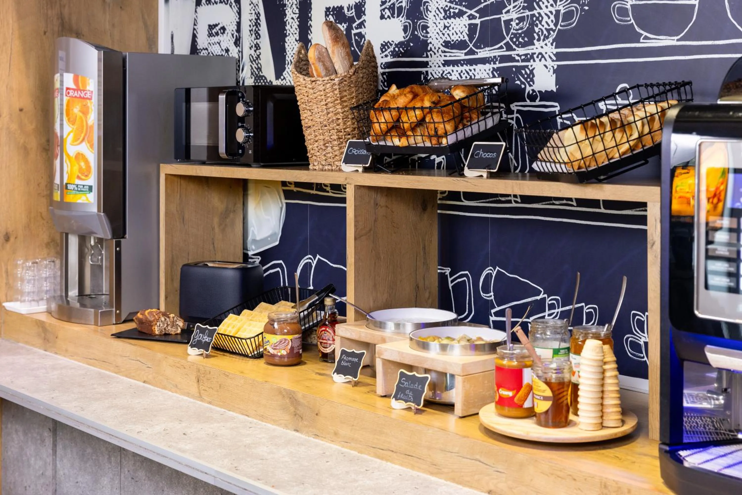 Breakfast in ibis budget Carcassonne La Cité