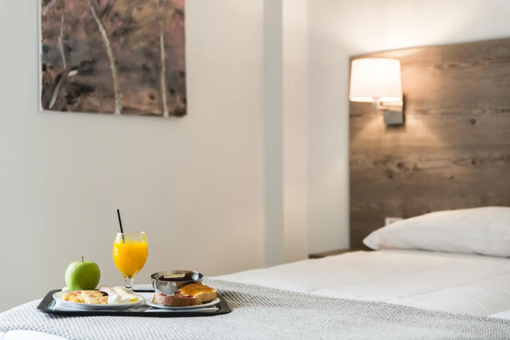 Bed in Hotel Metropol