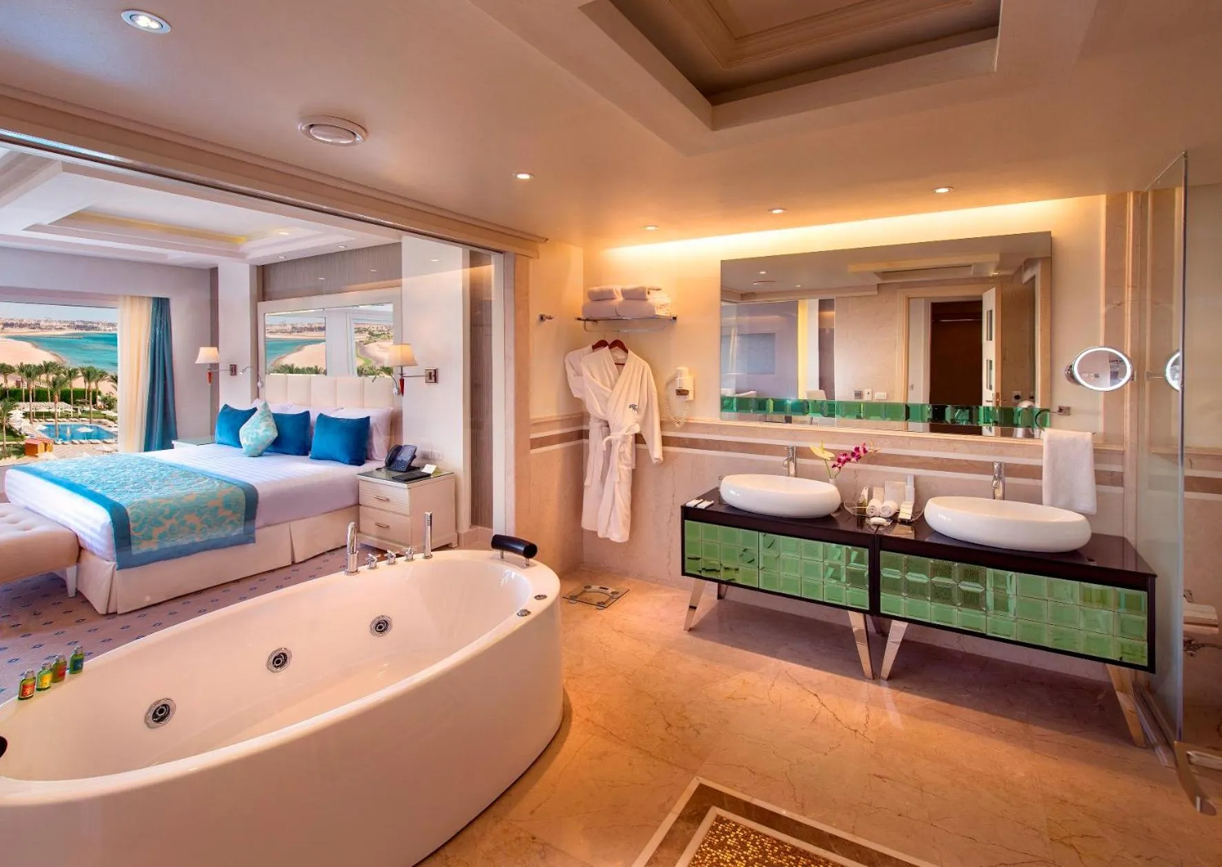 Bathroom, Bed in Premier Le Reve Hotel & Spa Sahl Hasheesh - Adults Only 16 Years Plus