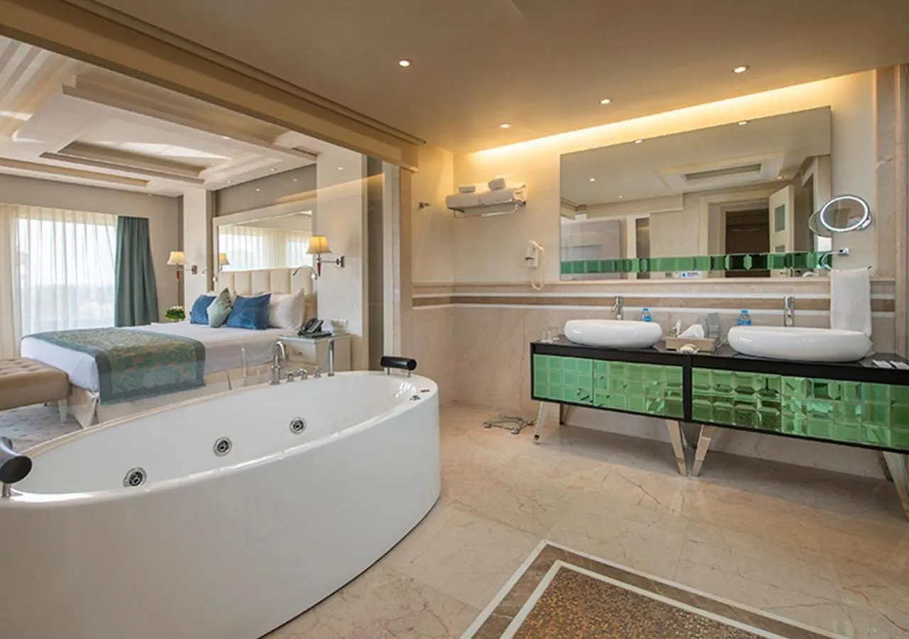 Bed in Premier Le Reve Hotel & Spa Sahl Hasheesh - Adults Only 16 Years Plus