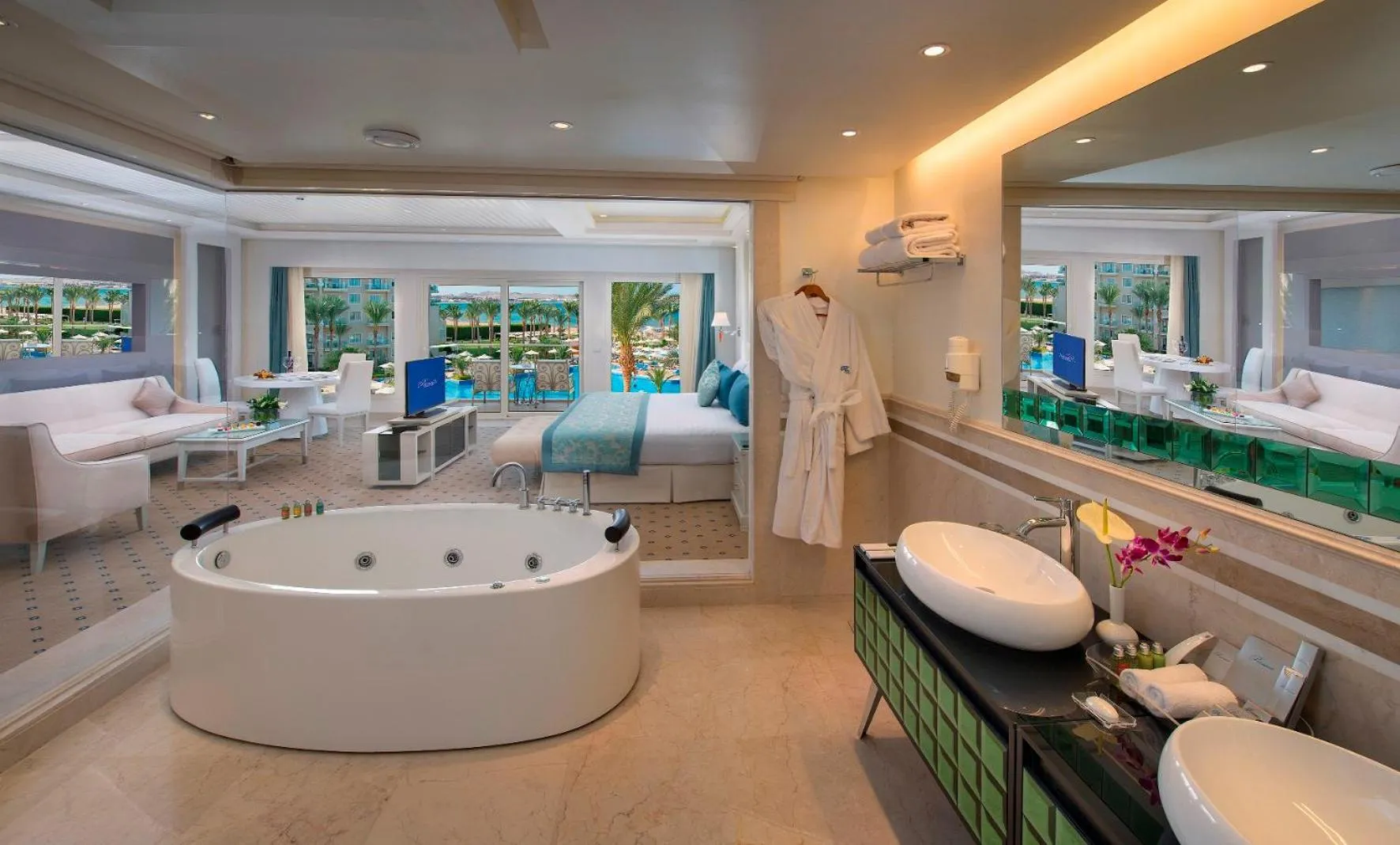 Bathroom, Bed in Premier Le Reve Hotel & Spa Sahl Hasheesh - Adults Only 16 Years Plus