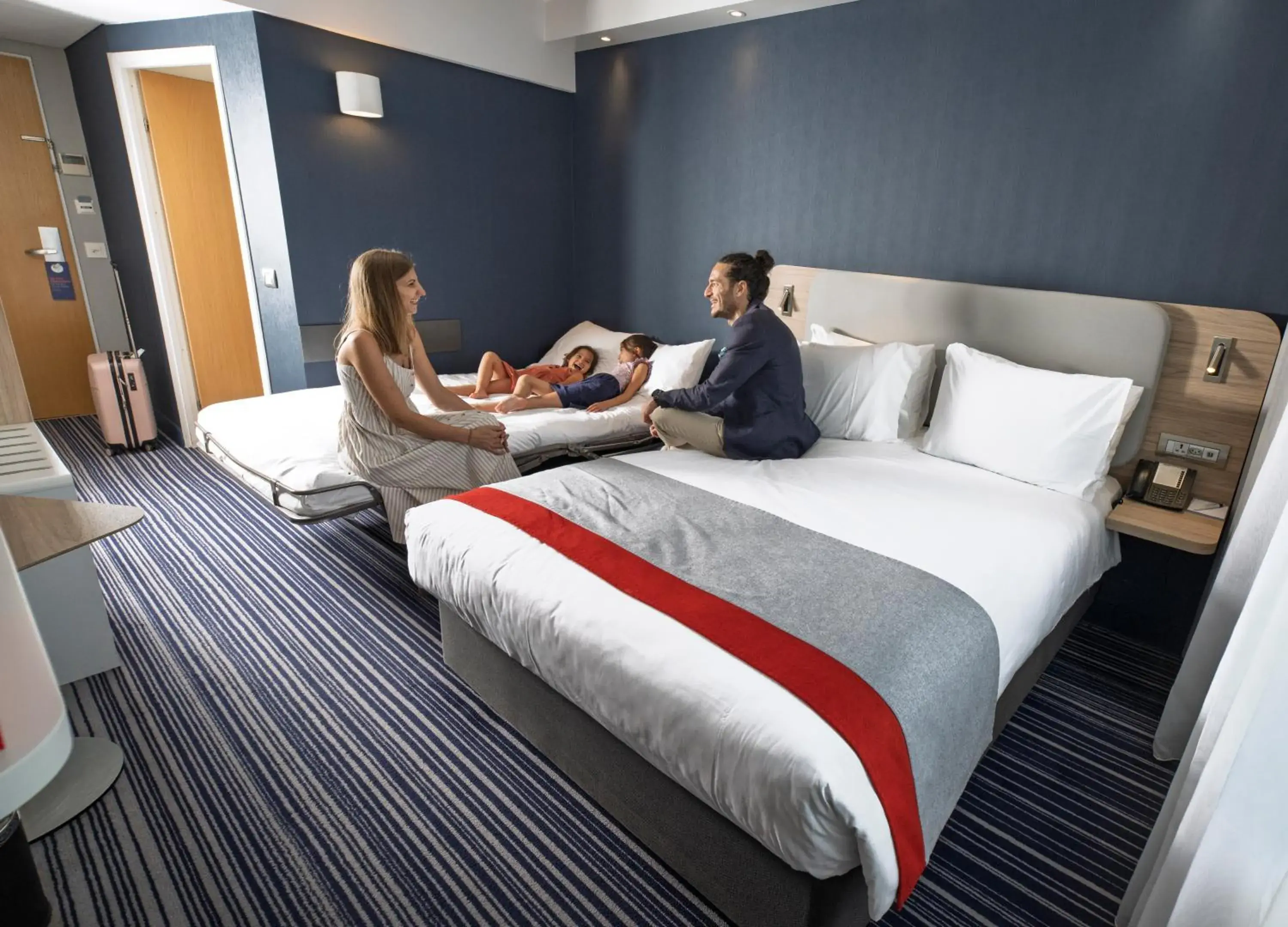 Standard Double Room with Sofa Bed in Holiday Inn Express Geneva Airport by IHG Standard Double Room with Sofa Bed in Holiday Inn Express Geneva Airport by IHG