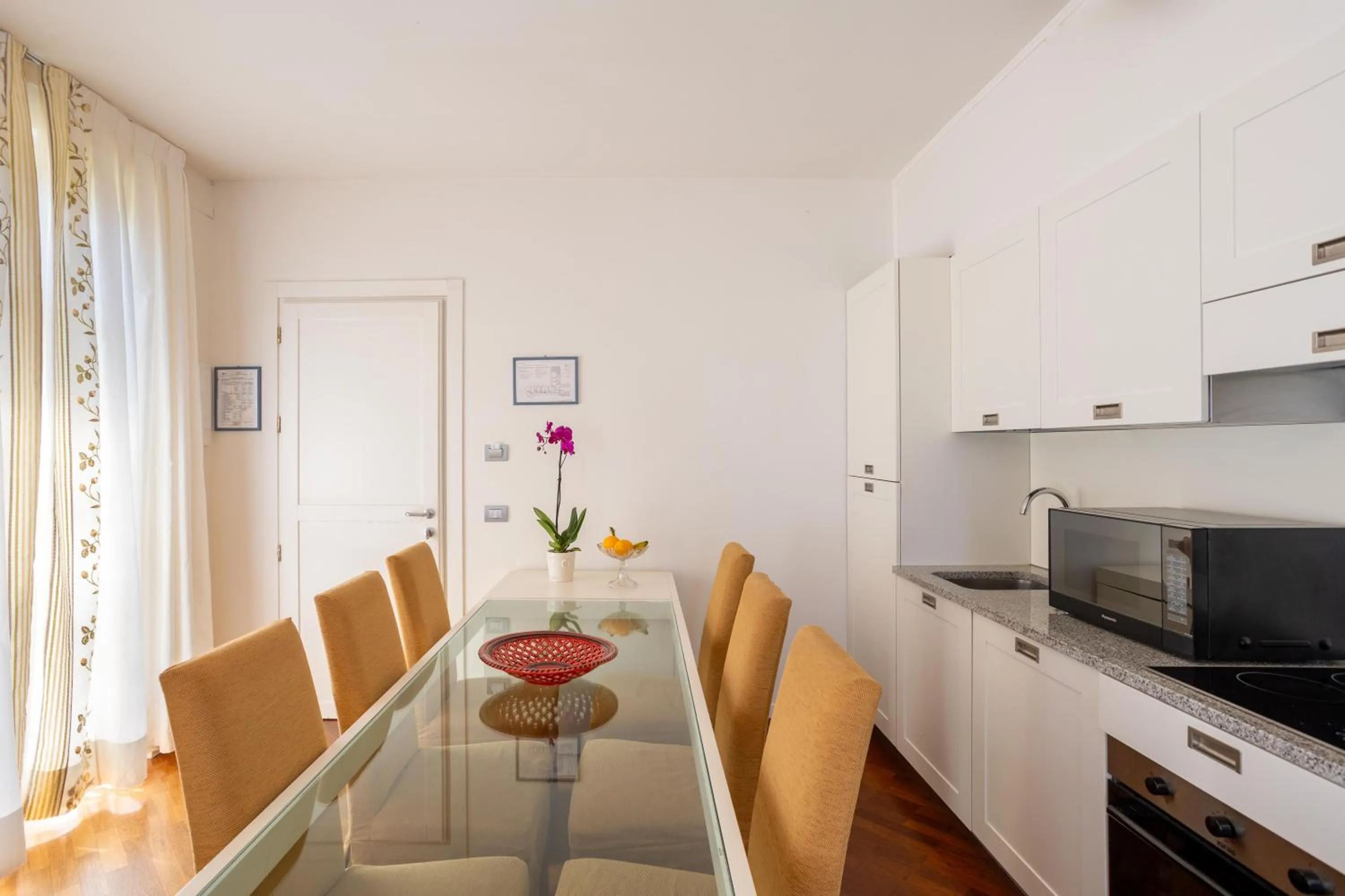 Kitchen or kitchenette in Resort Antico Verbano