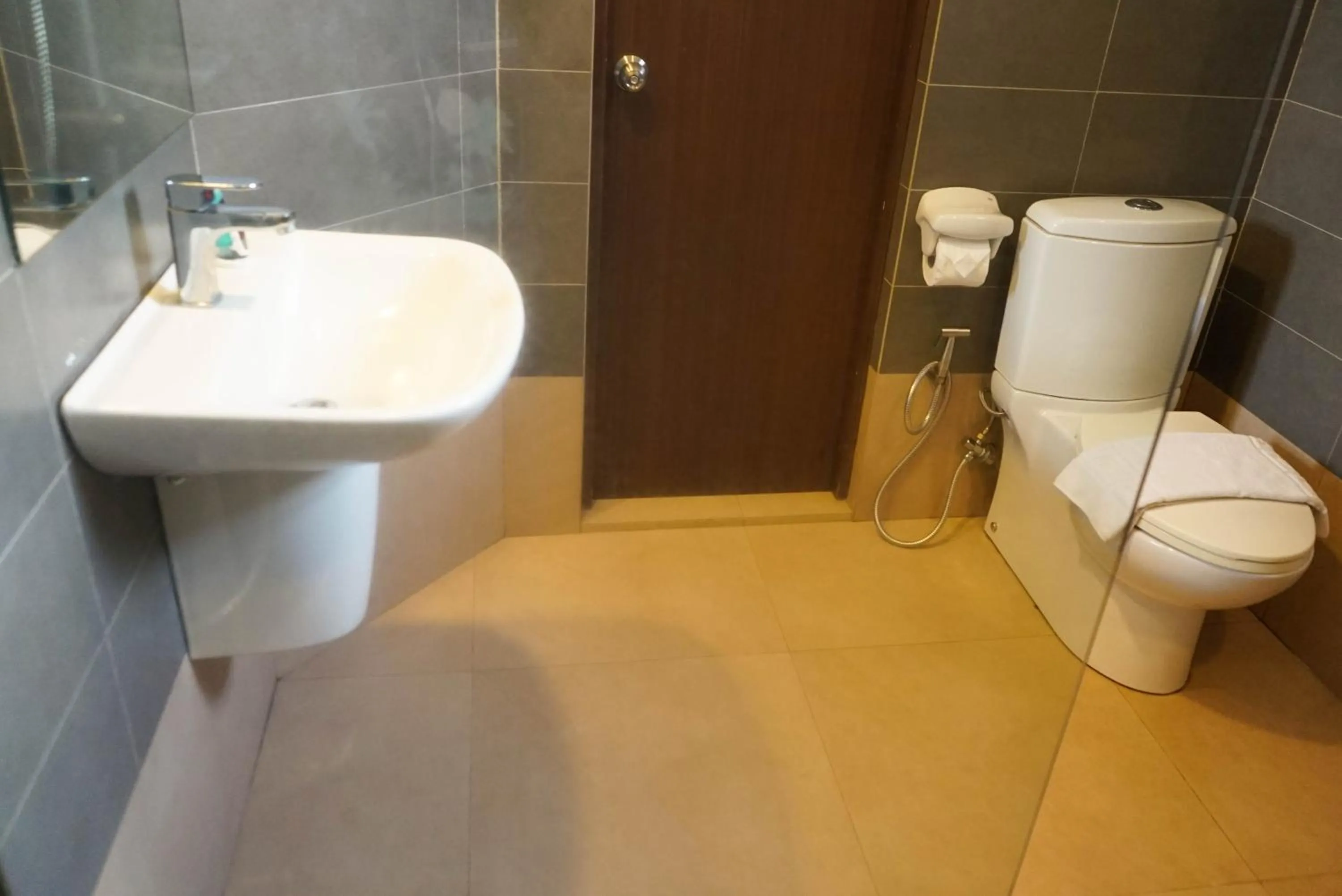 Tacloban Plaza Hotel