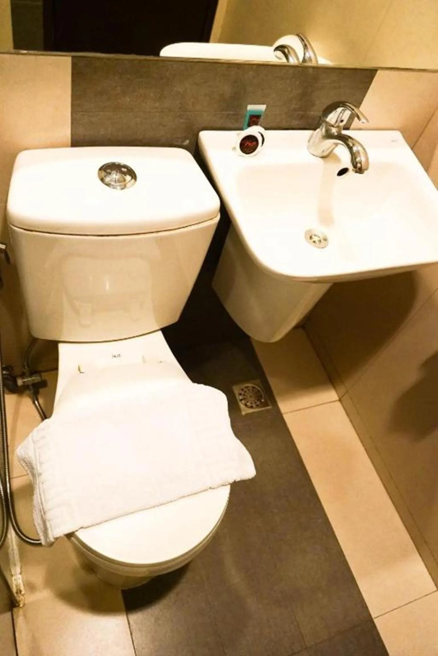 Bathroom in Tacloban Plaza Hotel