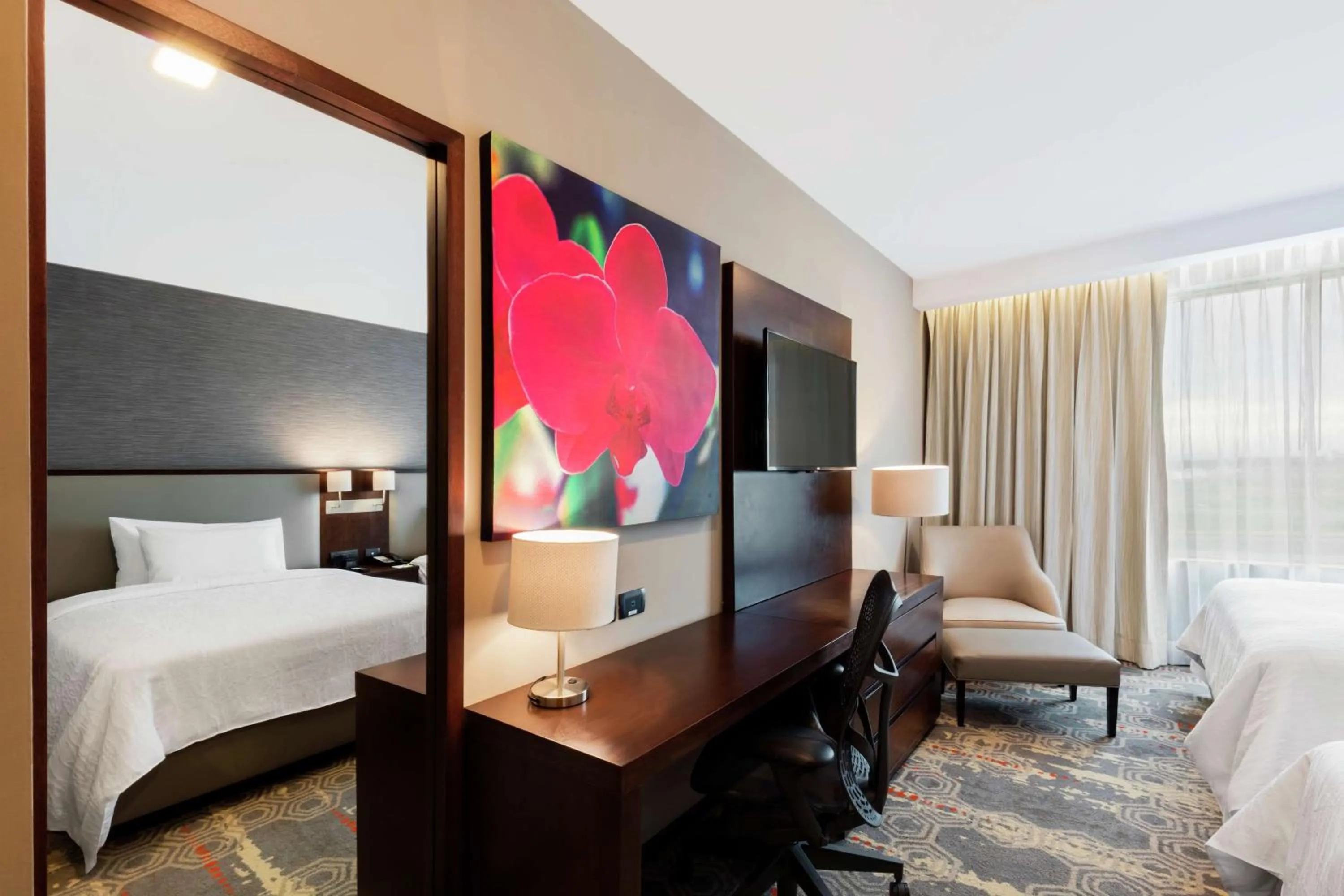 Bedroom, Bed in Hilton Garden Inn Salamanca