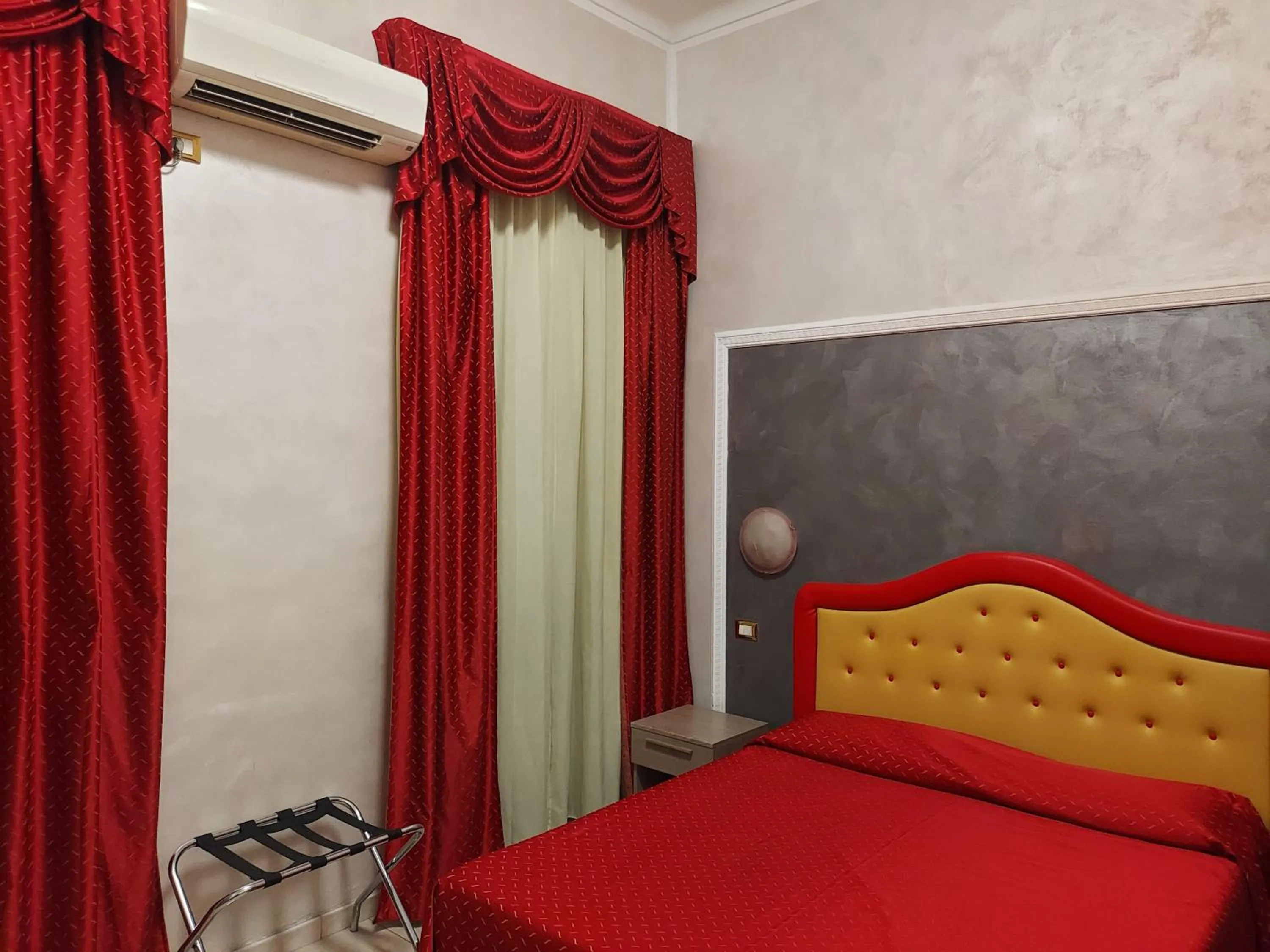 Bedroom, Bed in Hotel Antico Distretto
