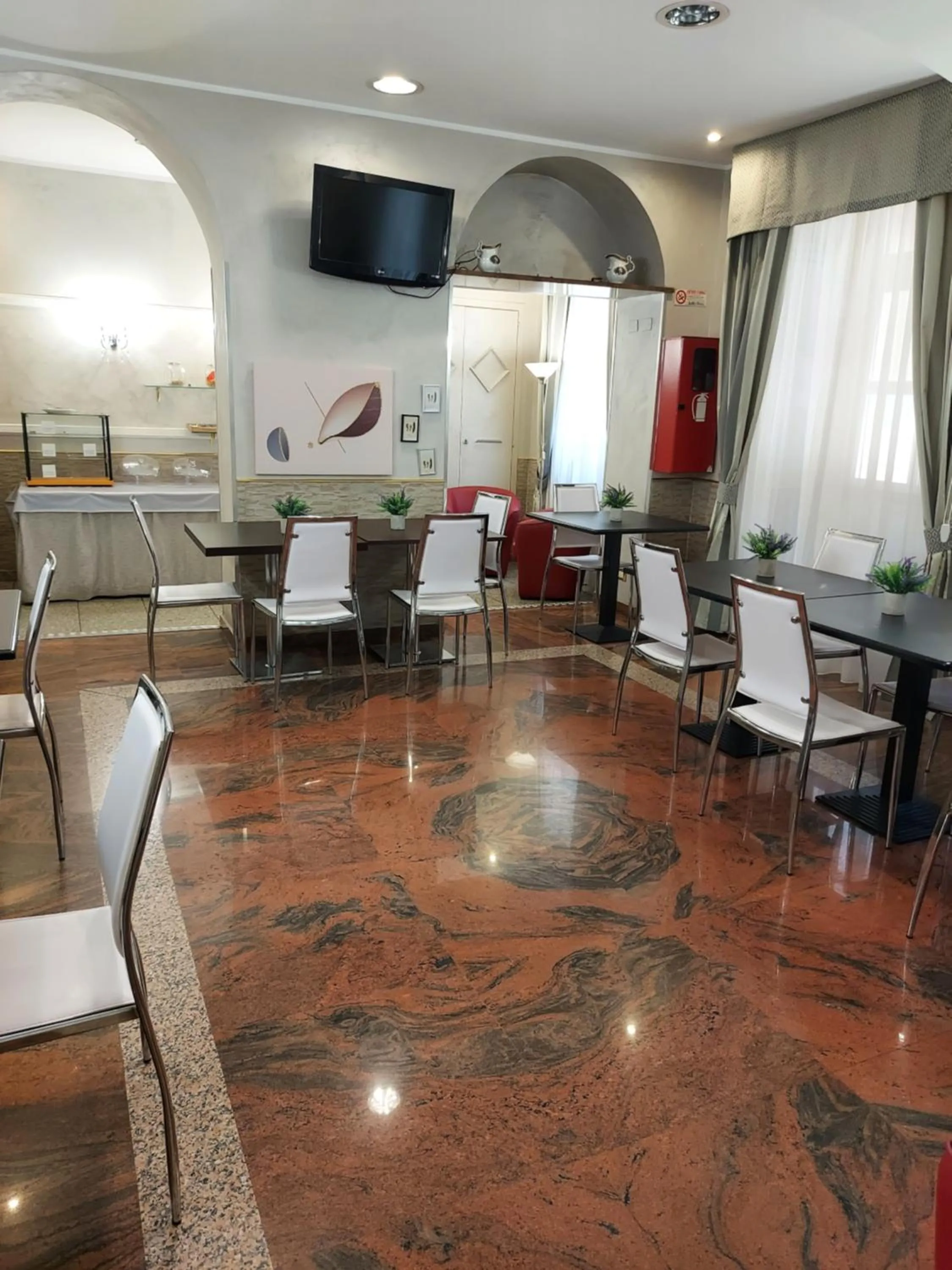 Restaurant/places to eat in Hotel Antico Distretto