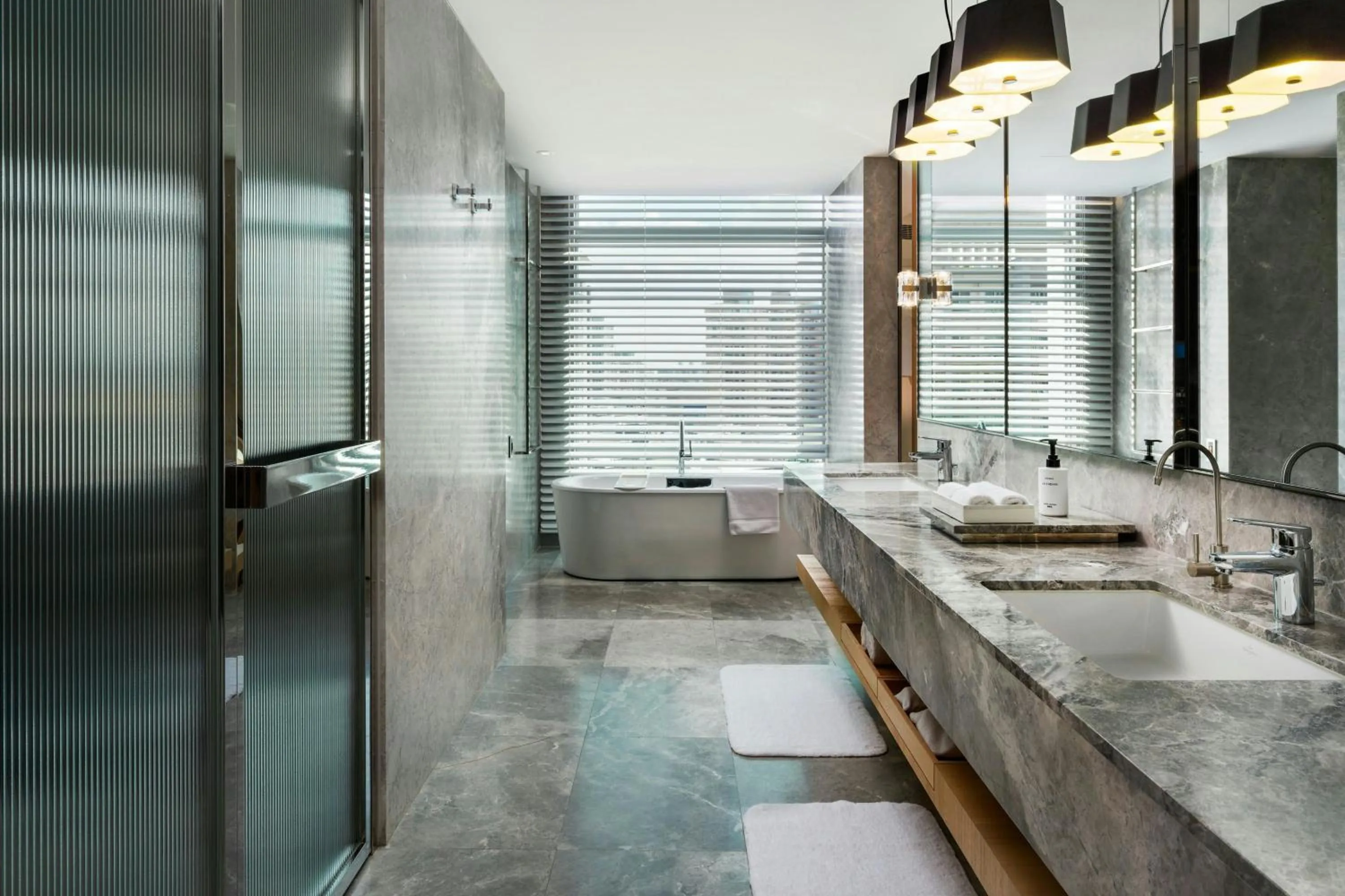 Bathroom in THE AMNIS, a Luxury Collection Hotel, Kaohsiung
