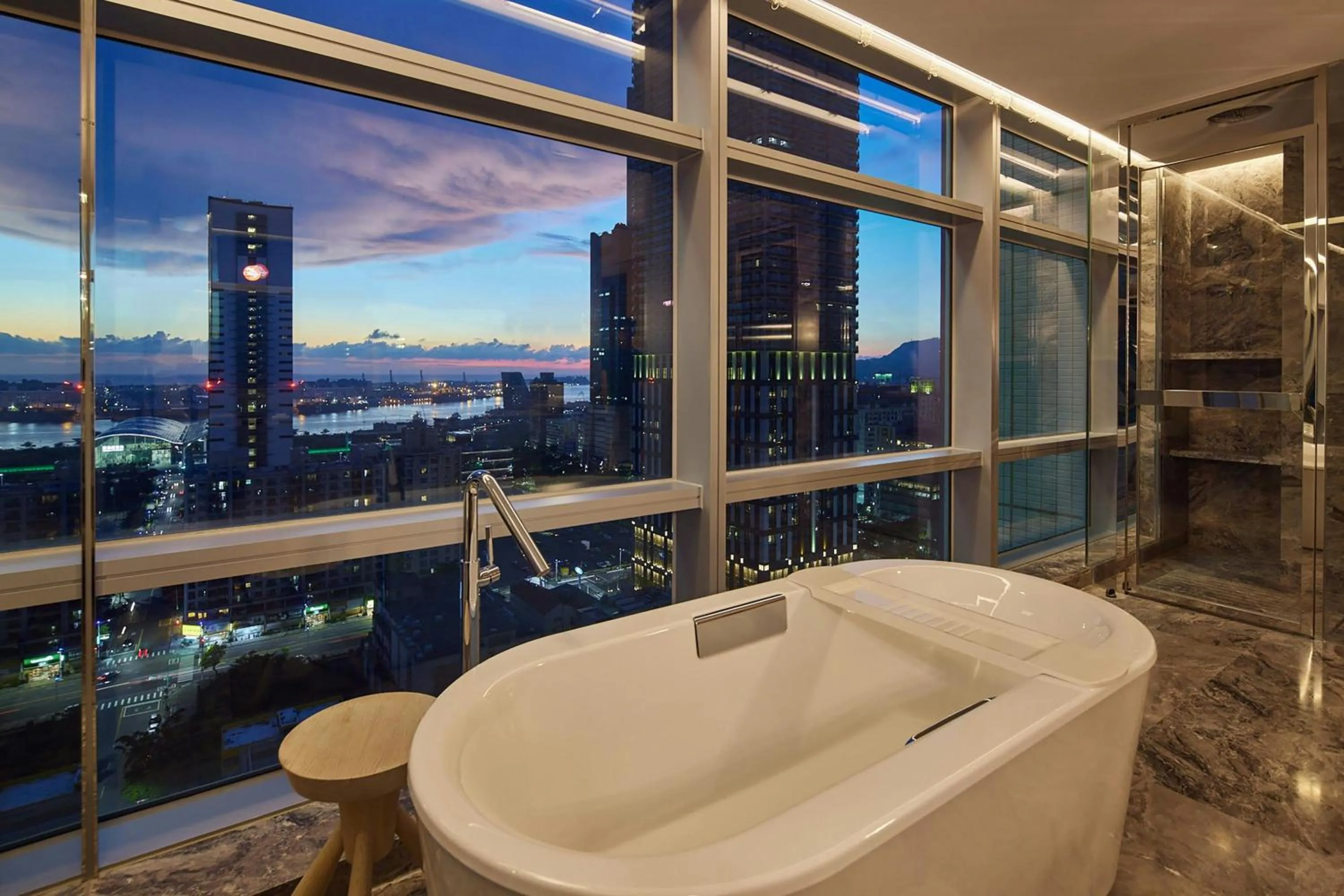 Bathroom in THE AMNIS, a Luxury Collection Hotel, Kaohsiung
