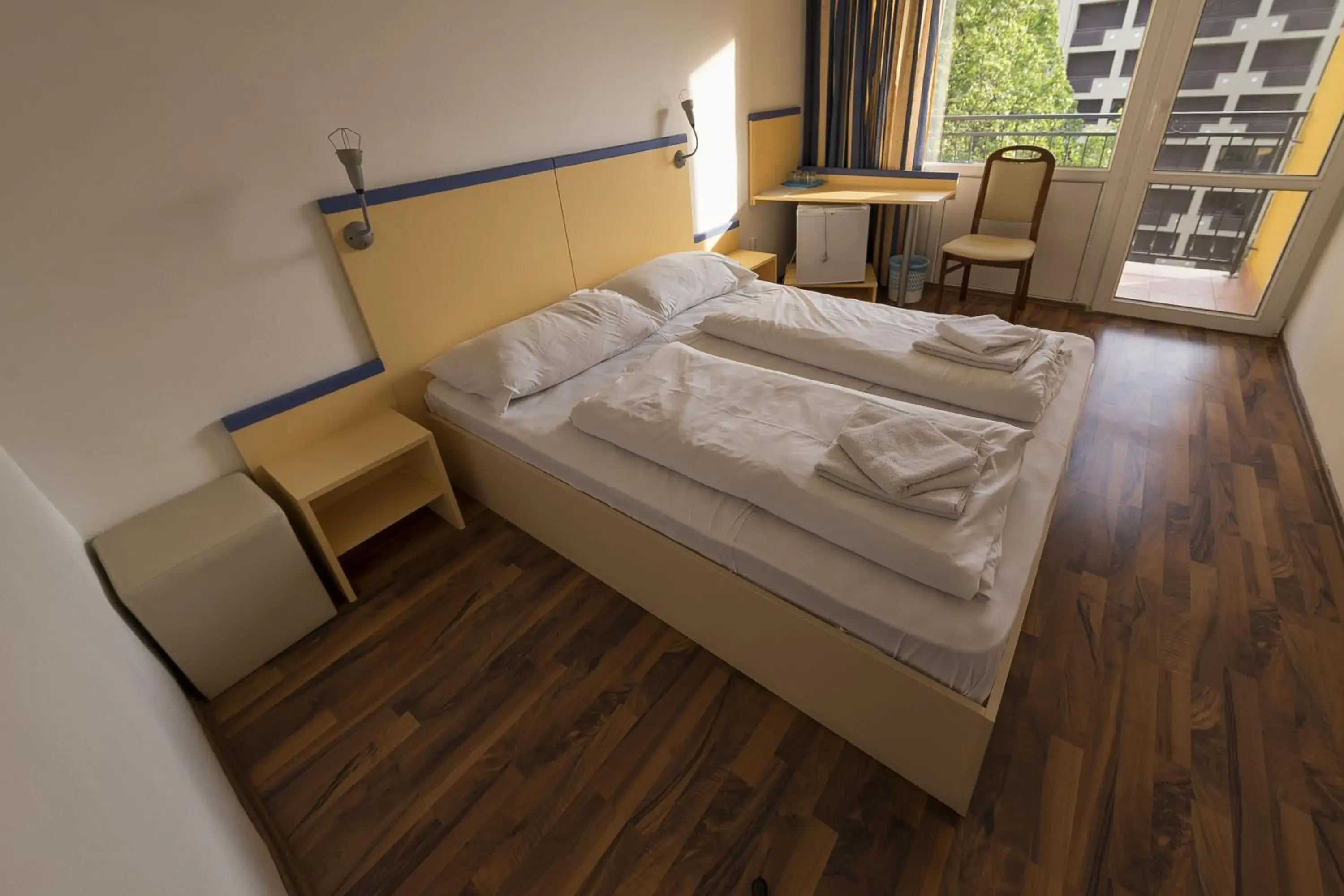 Budget Double Room in Hotel Lido Budget Double Room in Hotel Lido