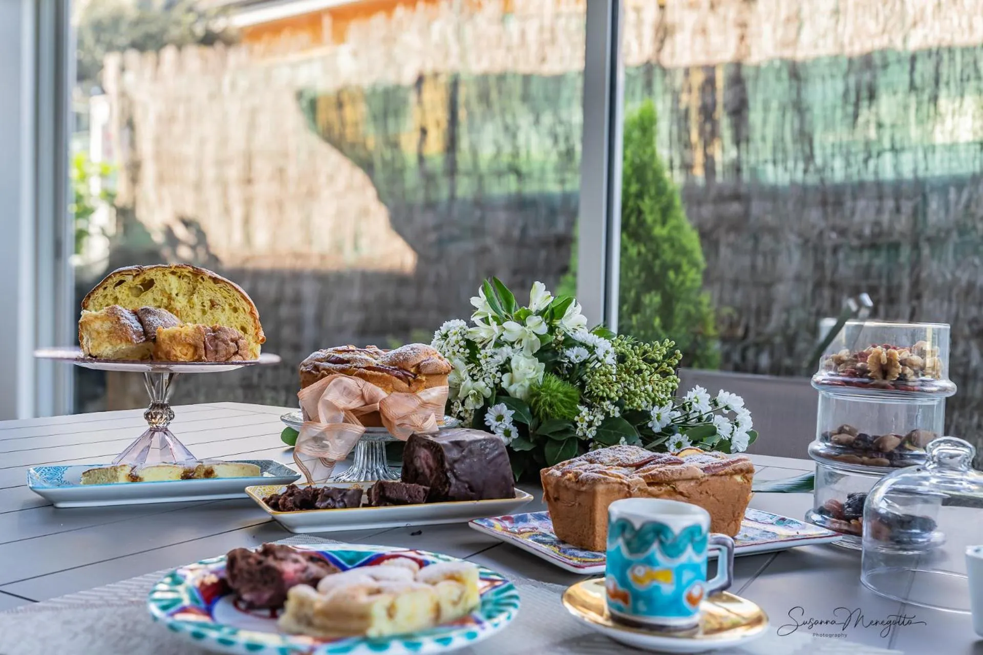 Breakfast in Villa Anis Bed and Breakfast