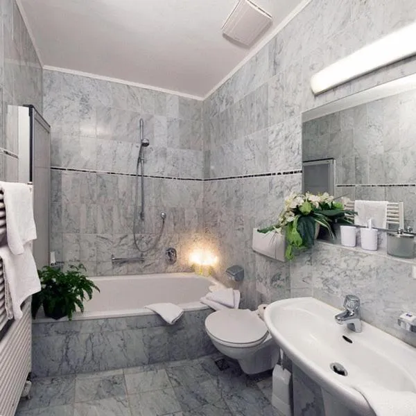 Bathroom in Hotel Altes Stadthaus