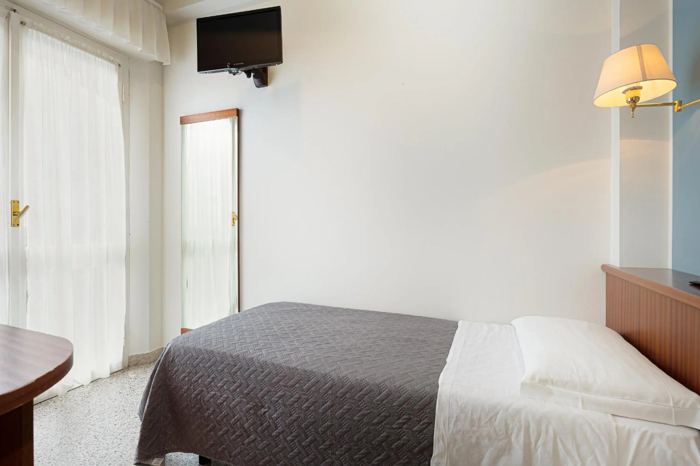 TV and multimedia, Bed in Hotel Avana Fronte Mare