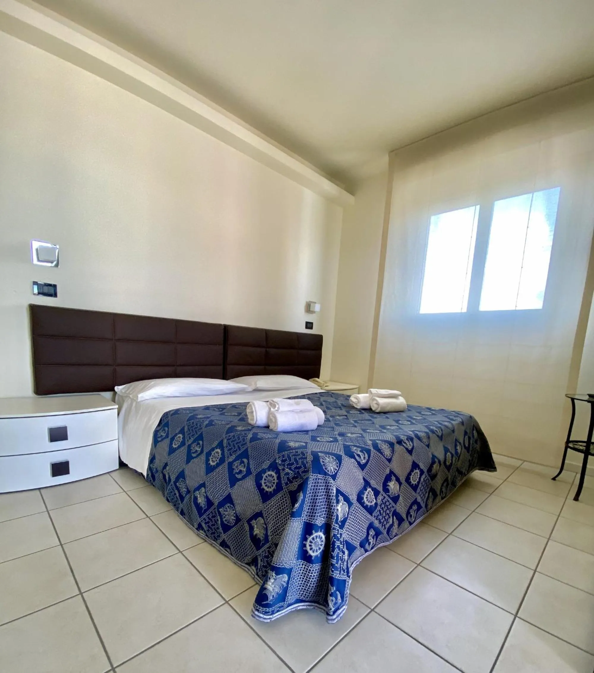 Bedroom, Bed in Hotel Avana Fronte Mare