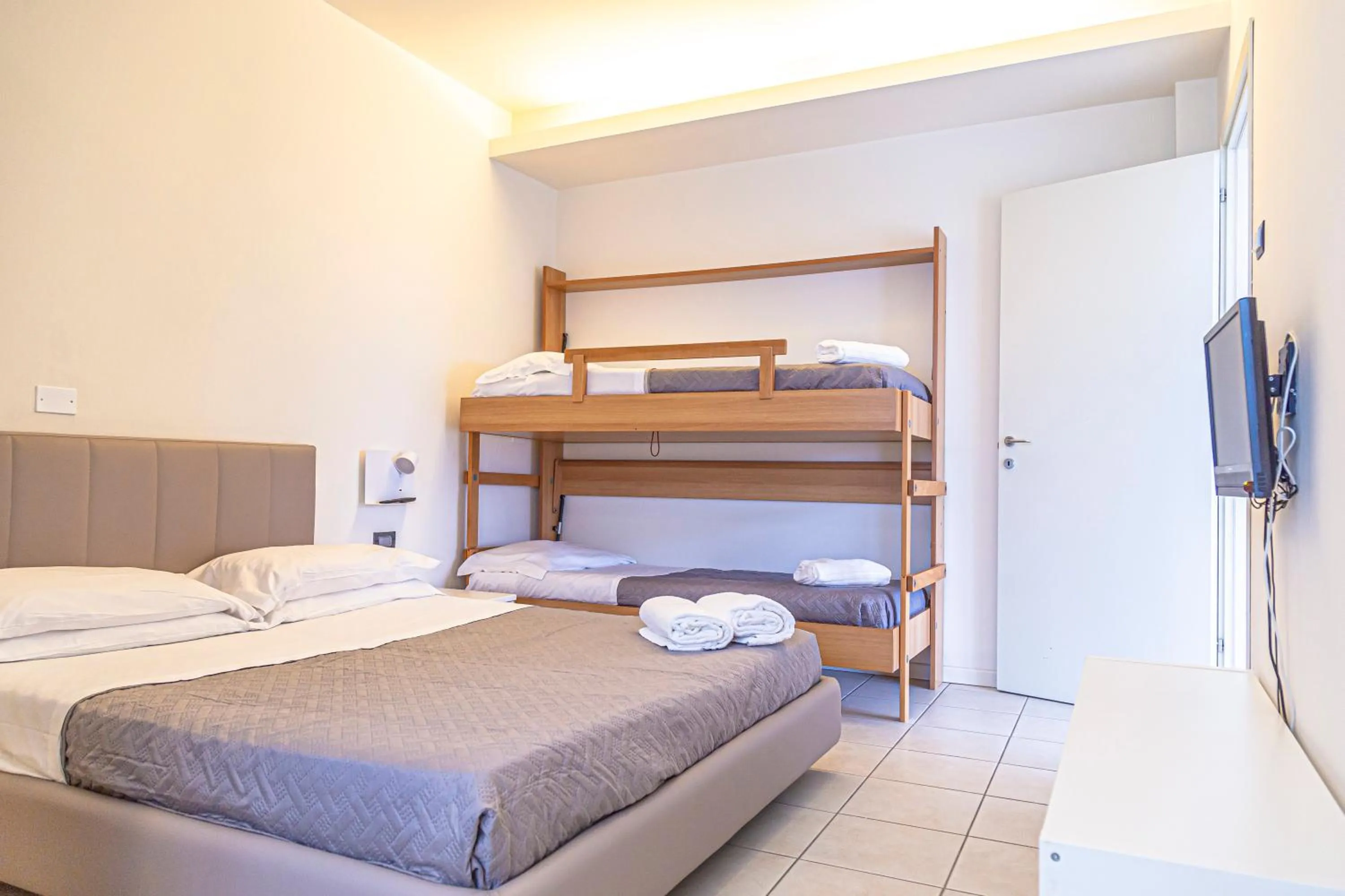 Photo of the whole room, Bed in Hotel Avana Fronte Mare