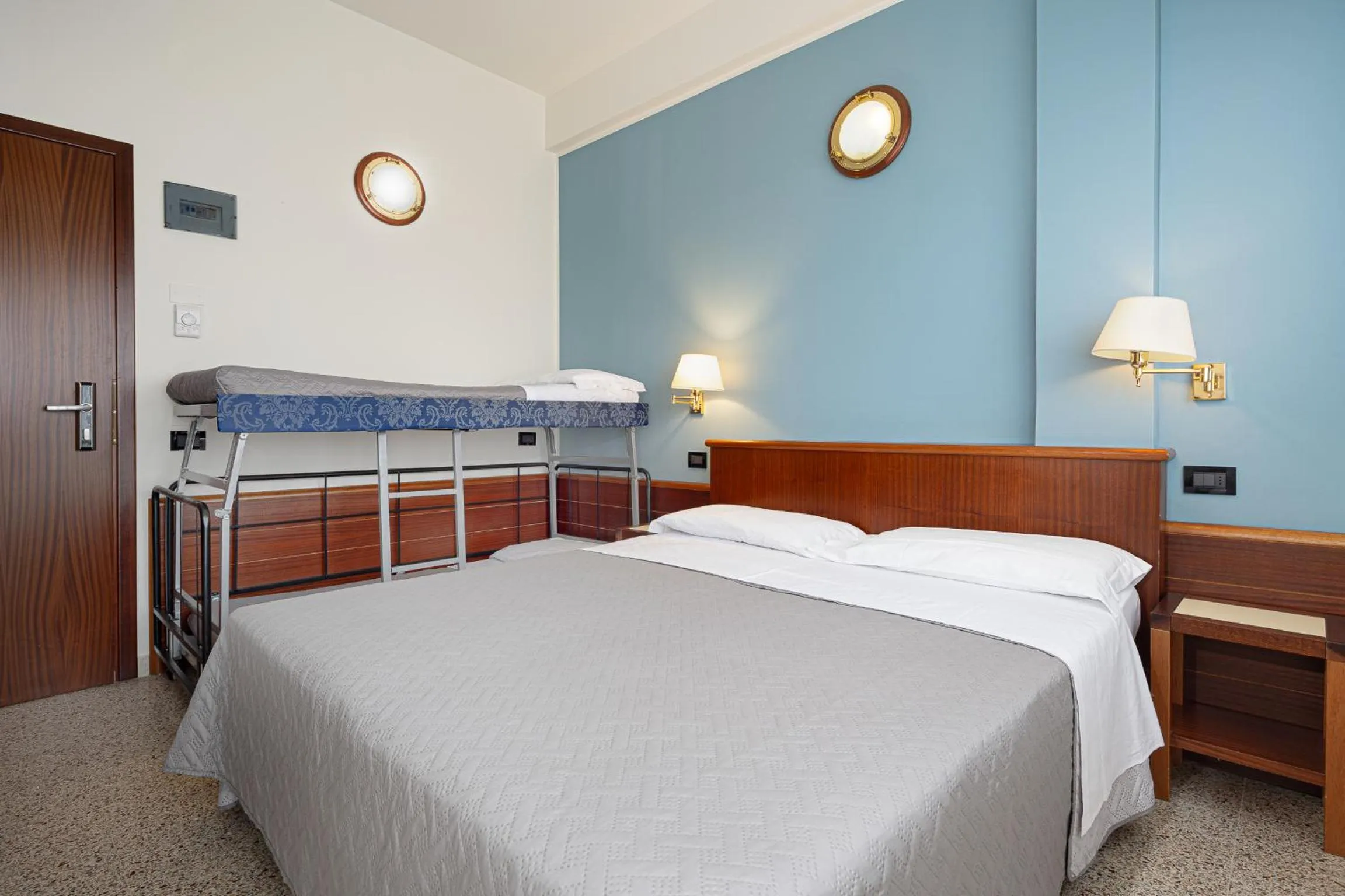 Bedroom, Bed in Hotel Avana Fronte Mare